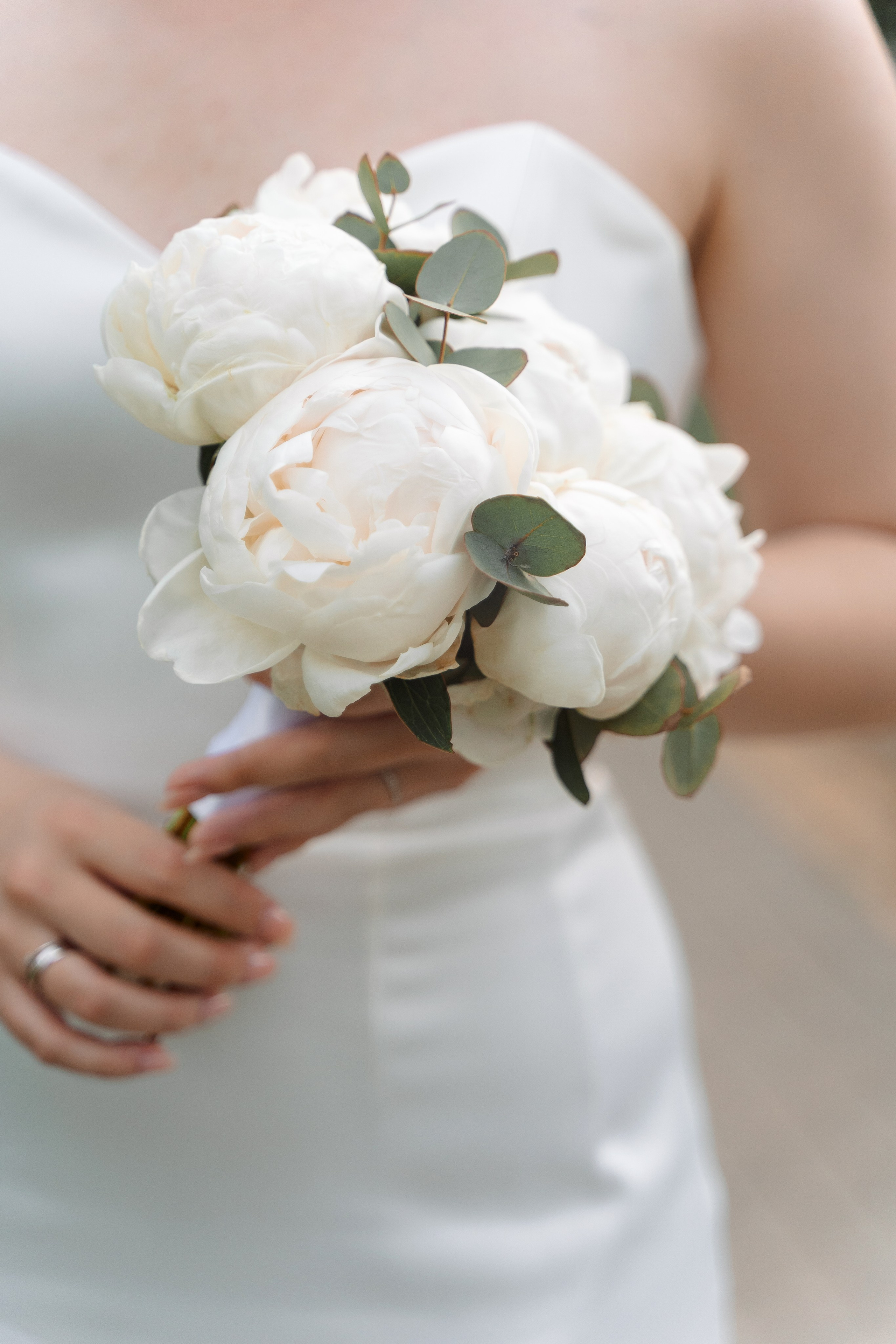 У загса. Фотограф Мария Зайчик