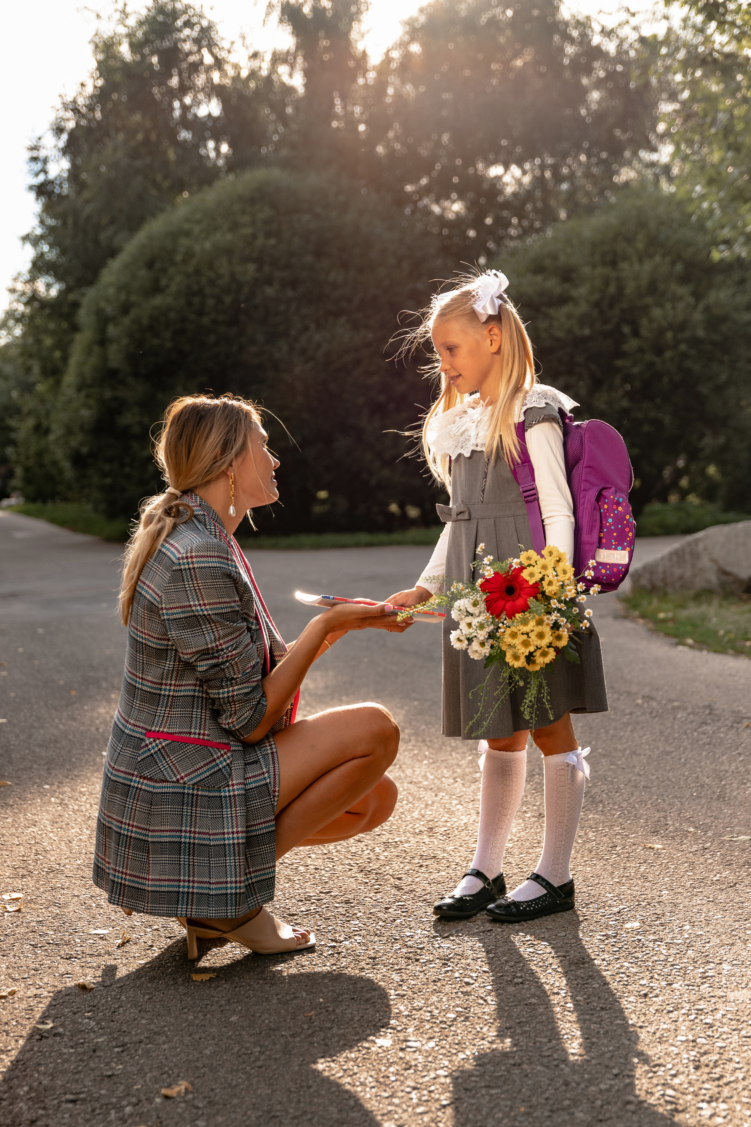 Контакты. Школьные выпускные альбомы Москва и Московская область