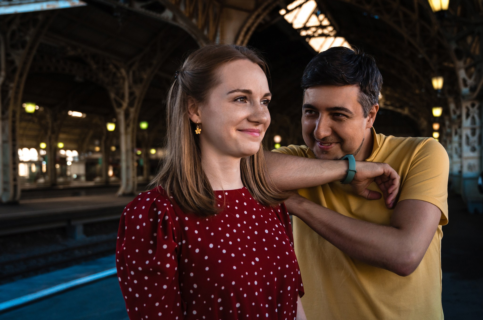 Пара на Витебском вокзале. Свадебный и семейный фотограф из Санкт-Петербурга Климов Анатолий