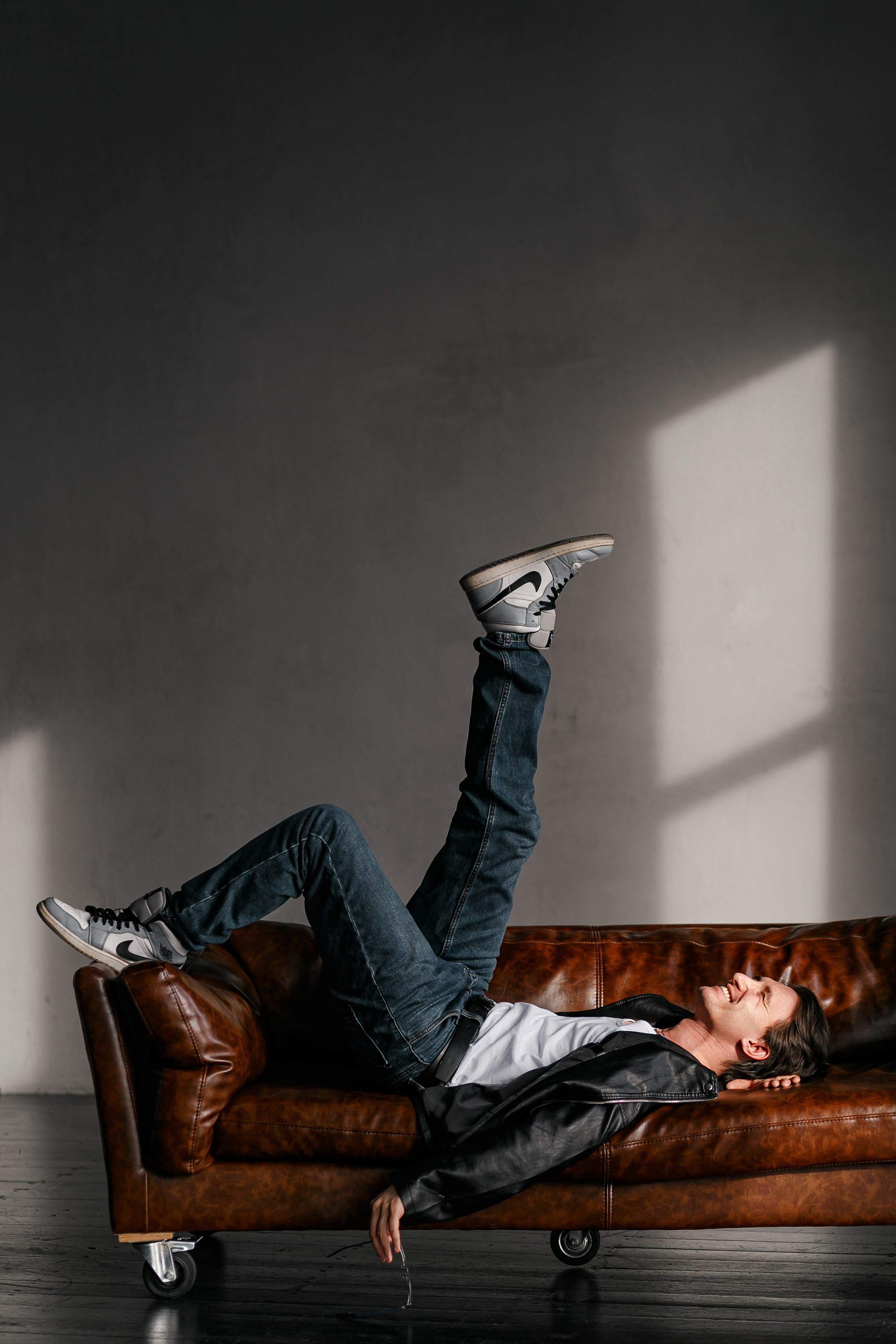 Настроение «Одеть кожанку» / Widestudio. Фотограф в  г. Новосибирск