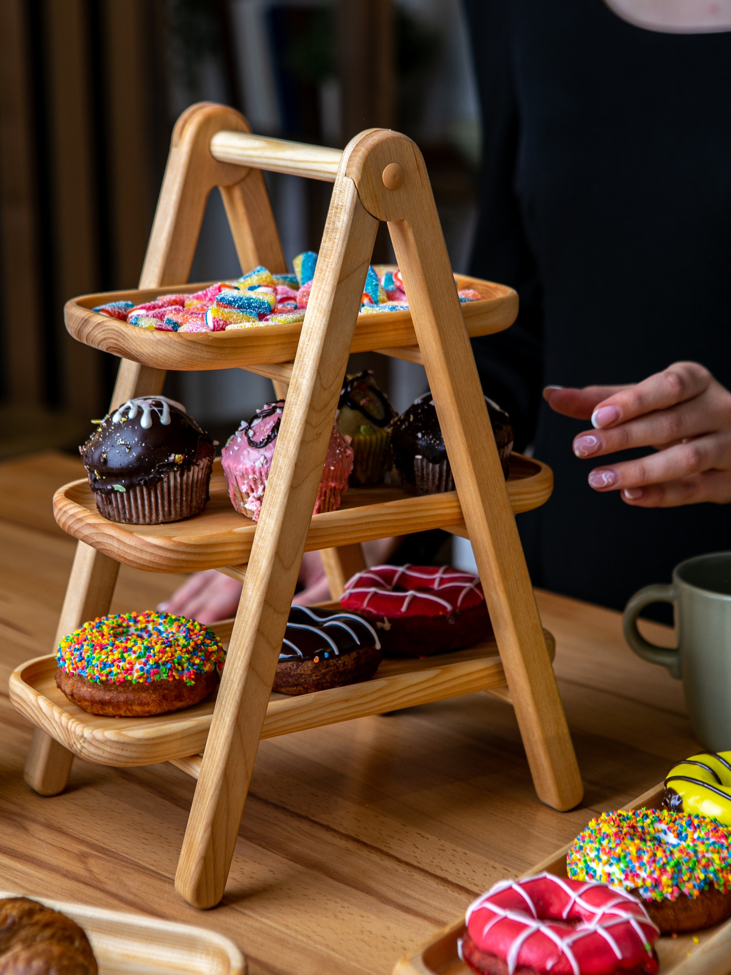 Подносы и этажерки. Контент фотограф, съемка для маркетплейсов, фуд съемка и репортажи в Новосибирске Ралия Галеева