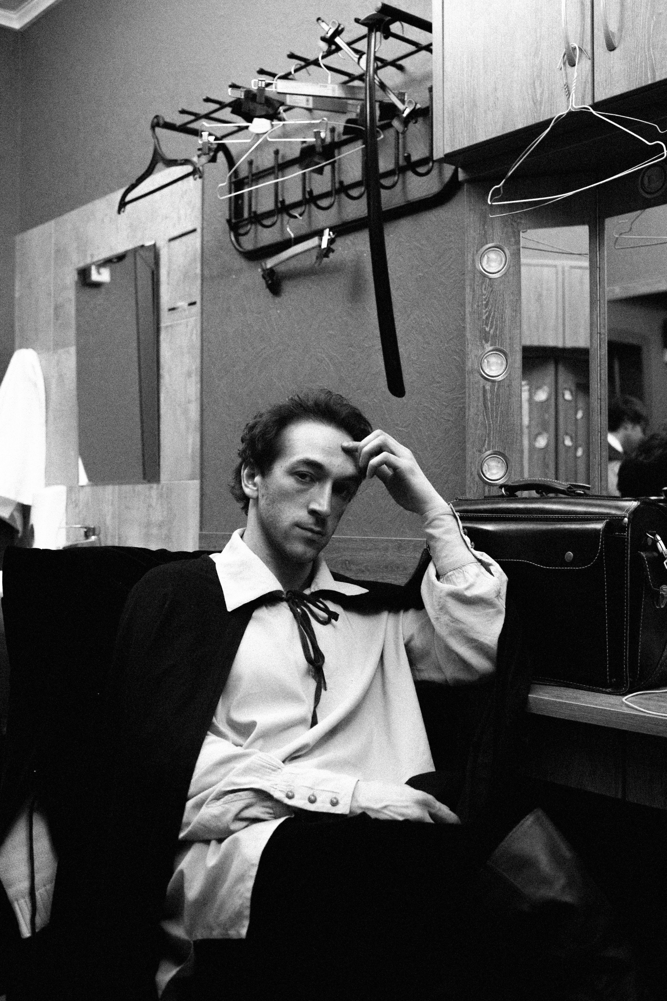 Theatre backstages. Portrait and backstage photographer Nina Crane