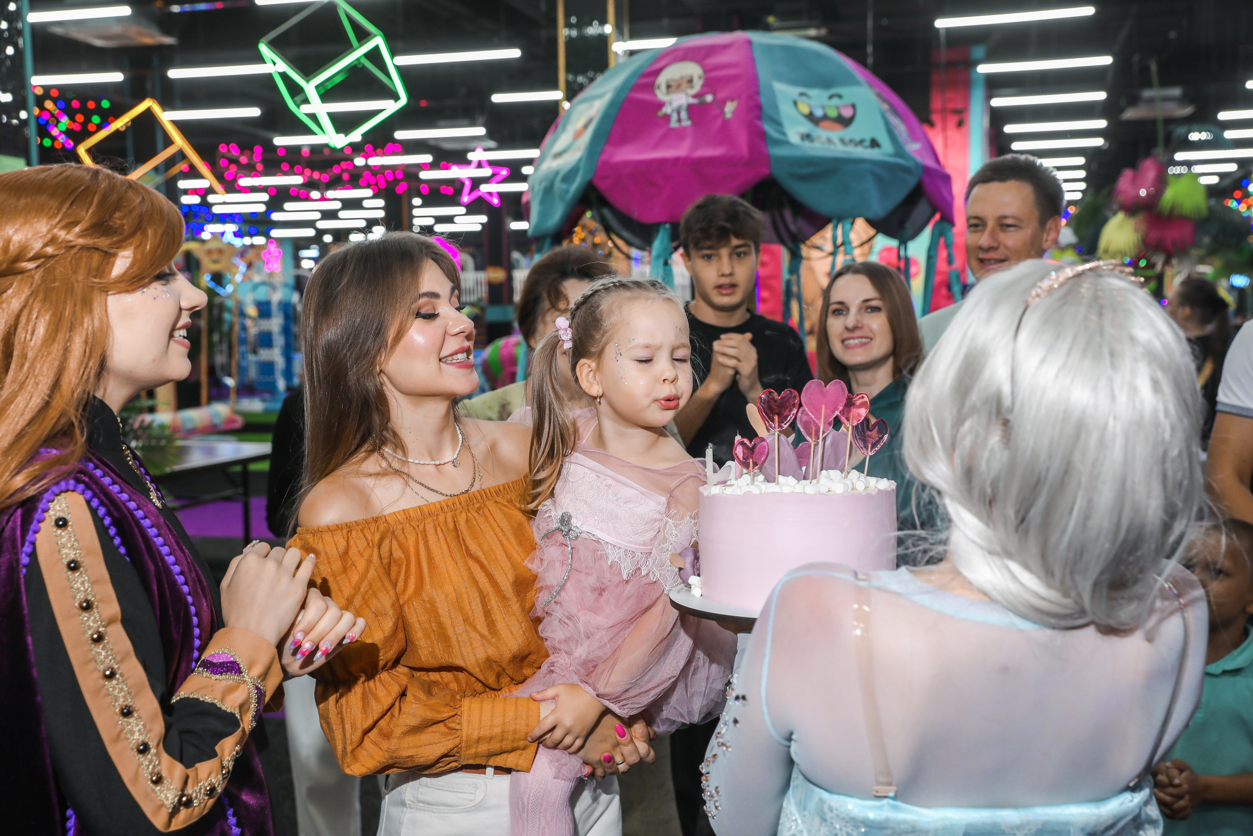 ДЕТСКИЕ МЕРОПРИЯТИЯ. Photographer Viktoriya Markushina «My world throug»