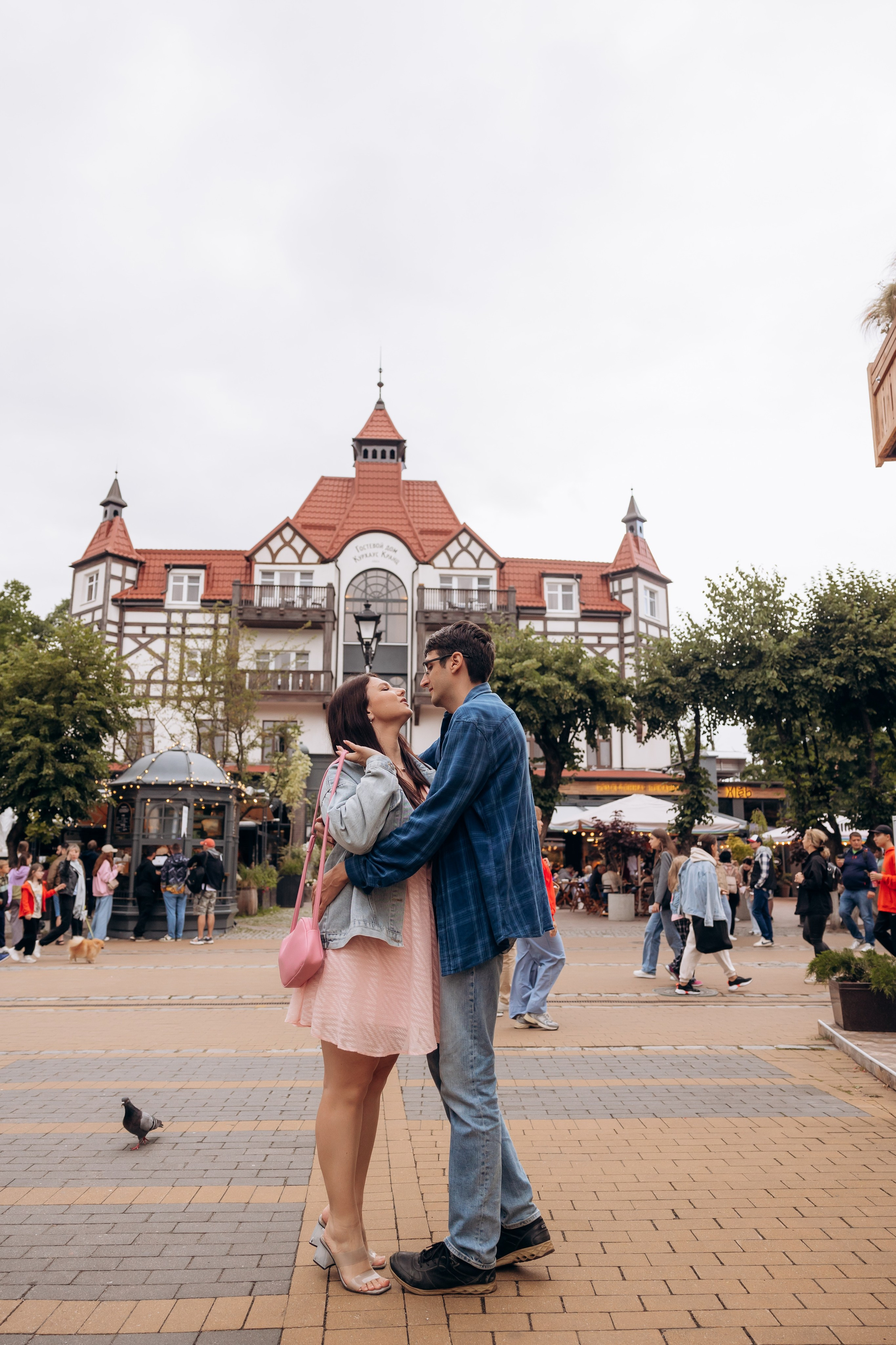 Городская прогулка Зеленоградск. Фотограф в Калининграде свадебная фотография, репортажная, фотосессии