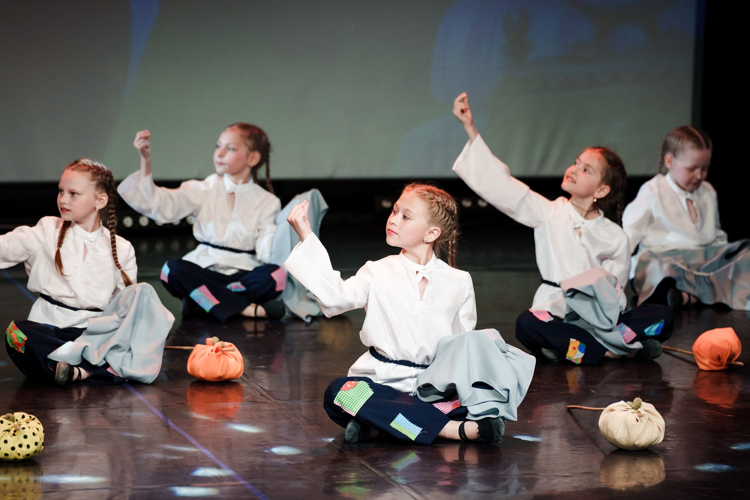 Концерт центра внешкольной работы г. Ростов. Репортажный фотограф Сергей Сажин г. Ярославль