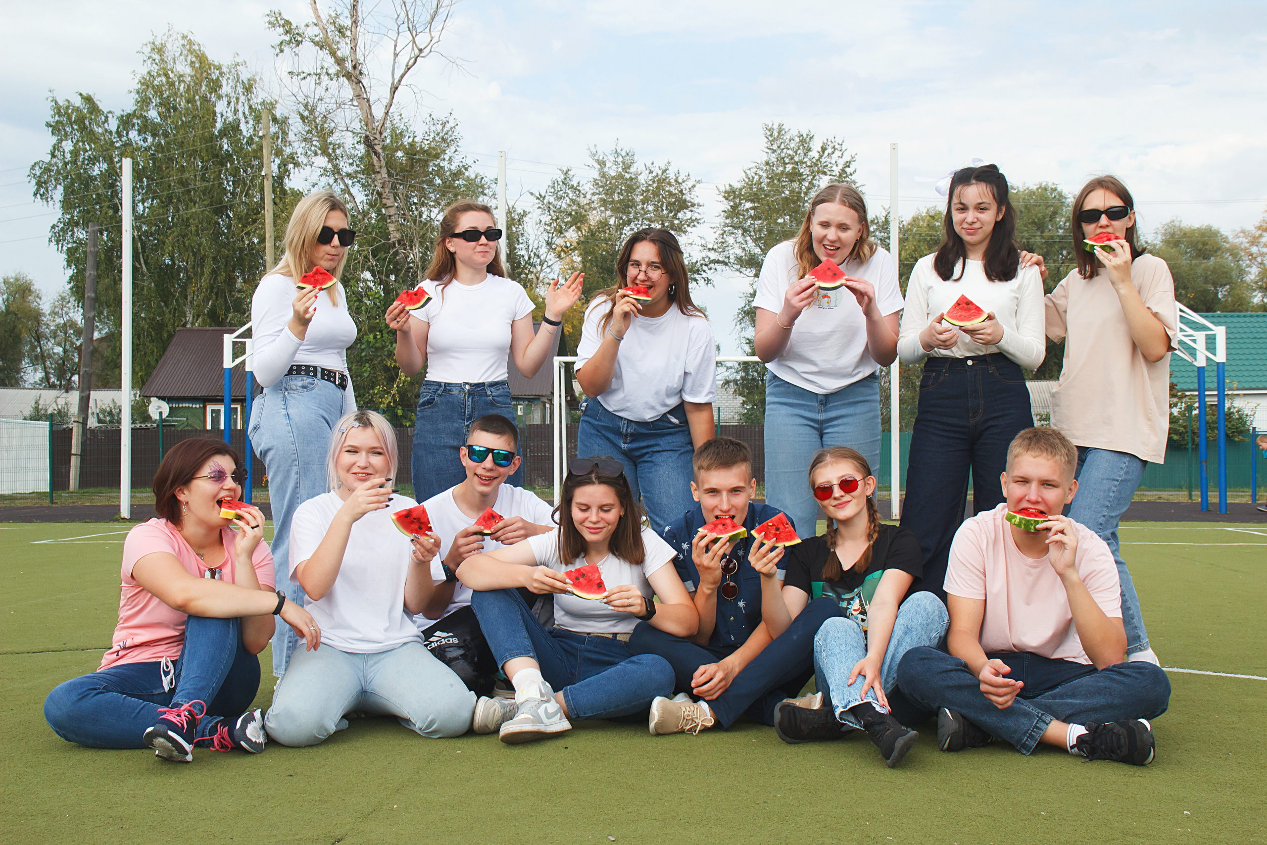 Выпускной альбом 2023. Фотограф и видеограф в Омск/Москва Сащенко Лера