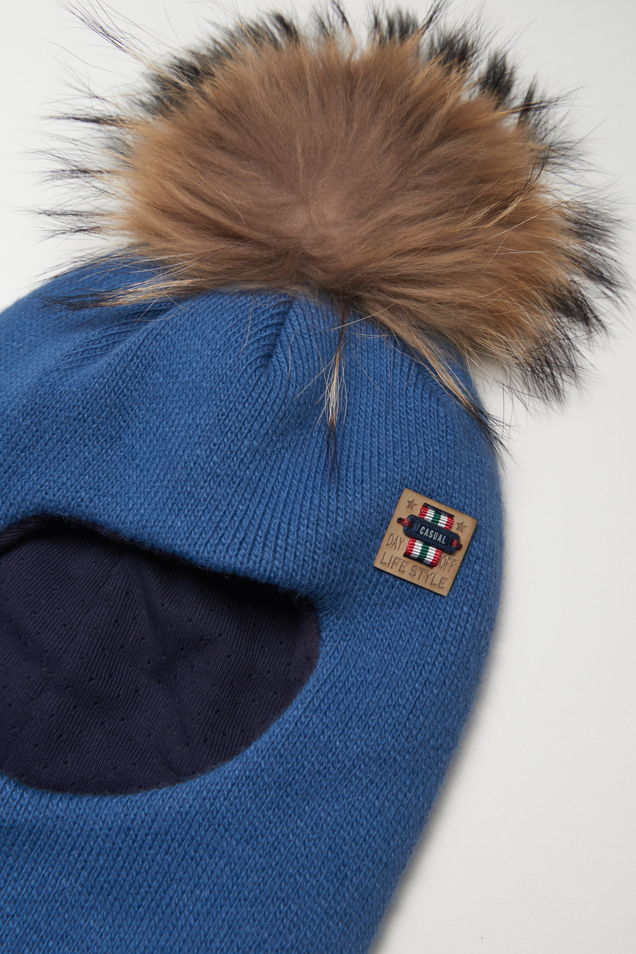 Каталог для маркетплейсов. Коммерческий фотограф в Москве Билуши Василиса