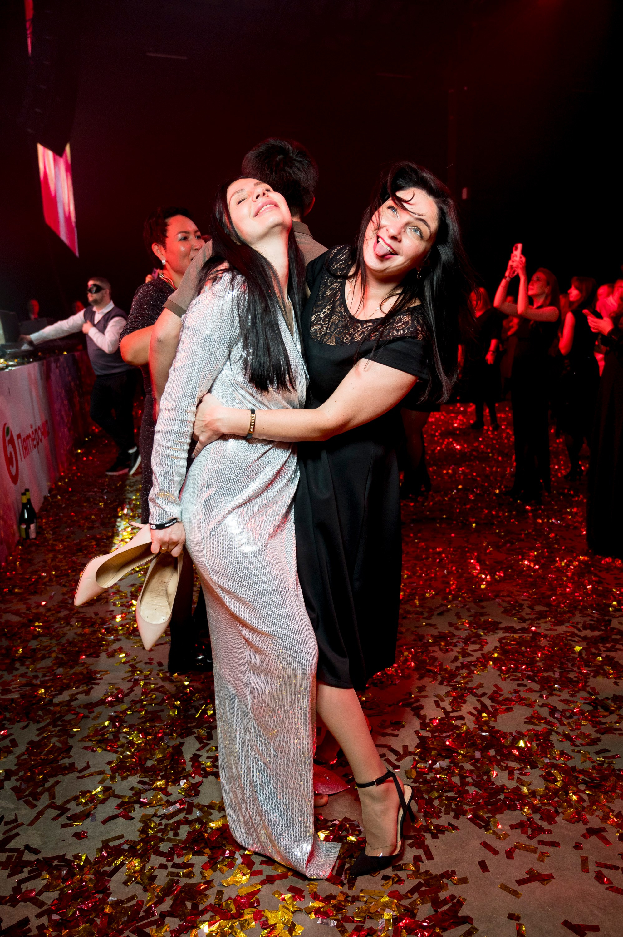 Новогодний корпоратив «Пятерочка». Репортажный фотограф и видеограф Слава Думчев. Тимбилдинги, отчетники, корпоративы