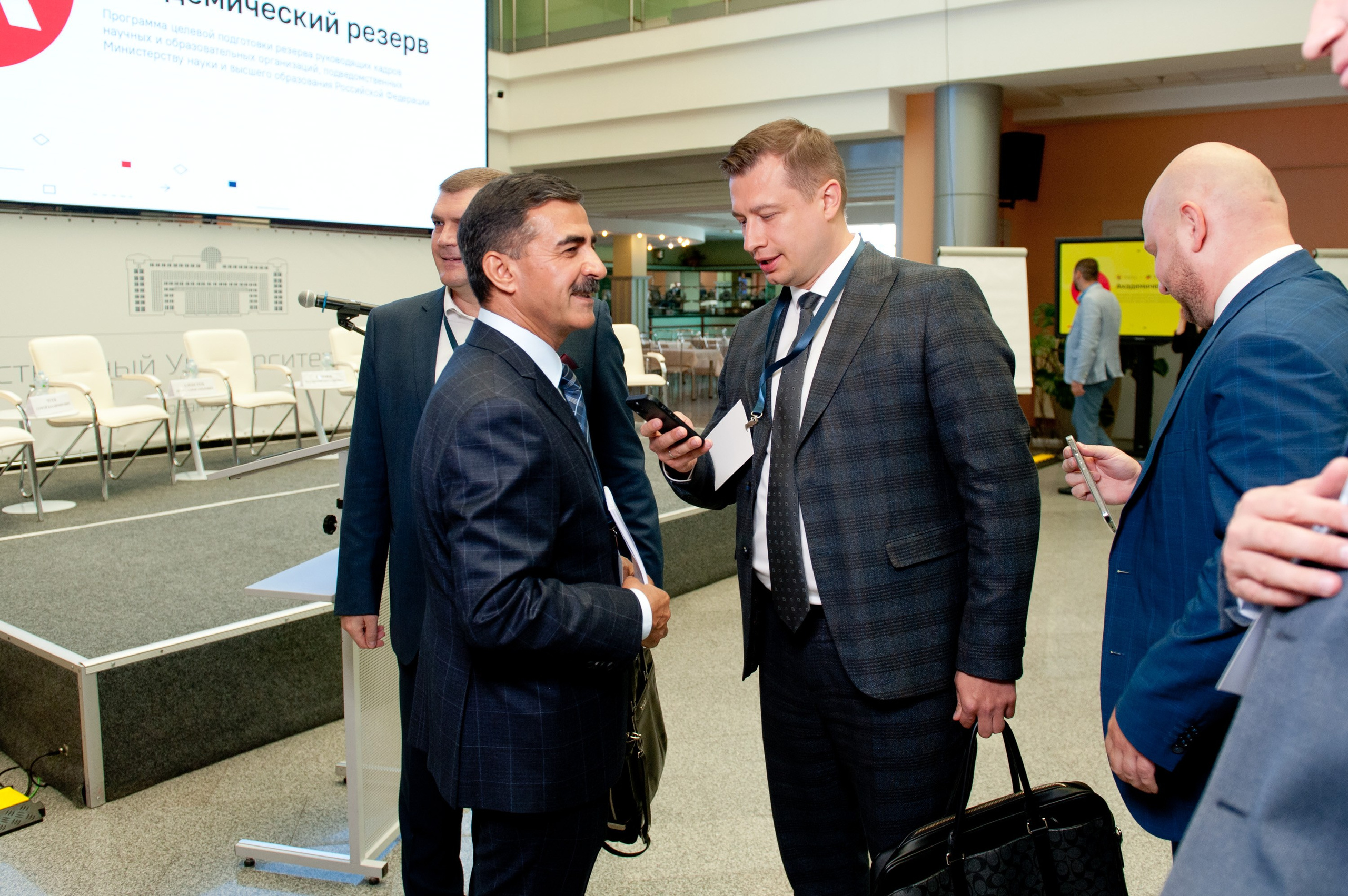 ГУУ — Академрезерв (обзор 7-дневной сессии). Репортажный фотограф и видеограф Слава Думчев. Тимбилдинги, отчетники, корпоративы