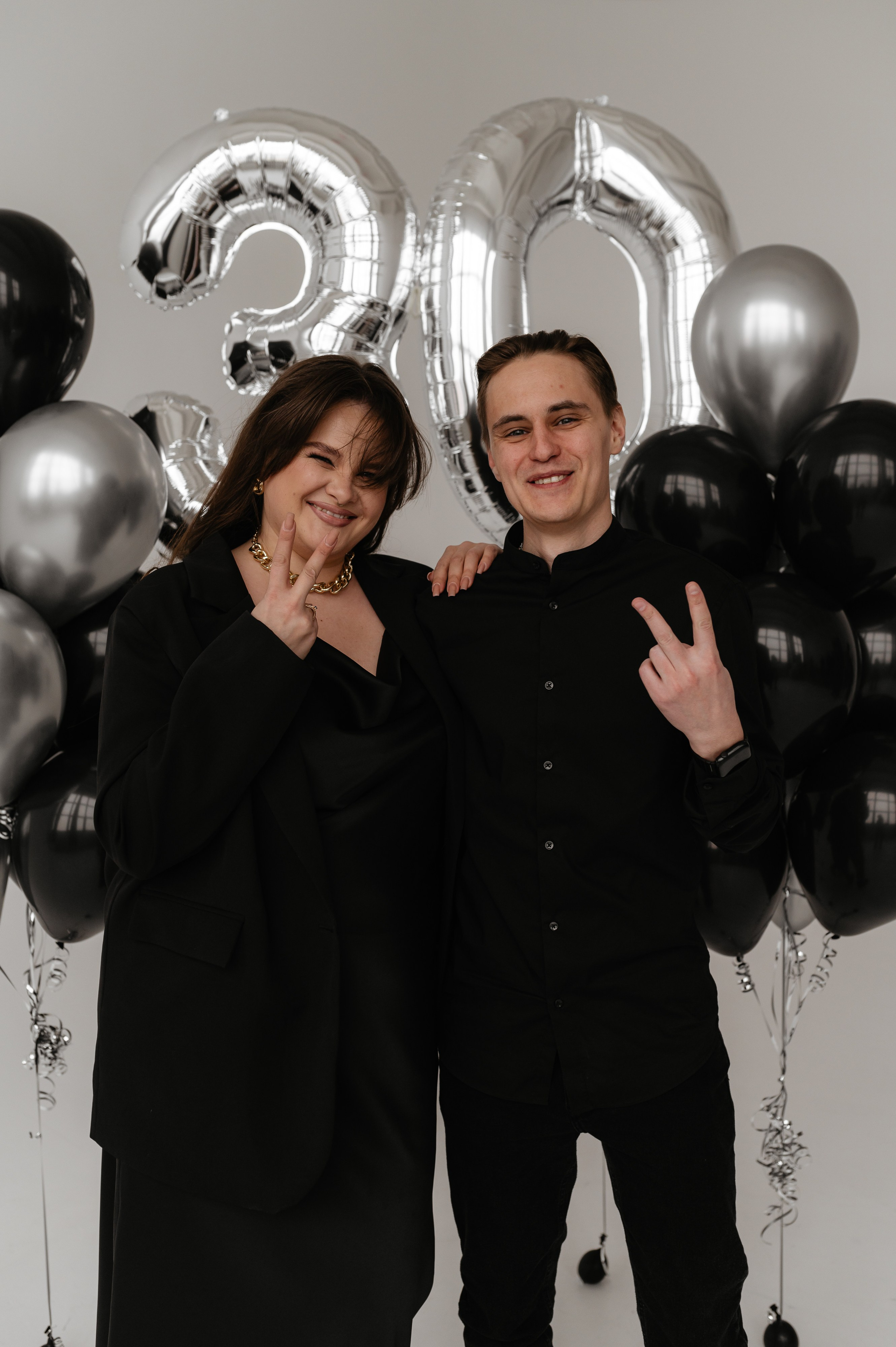 День рождения, в студии. Главная