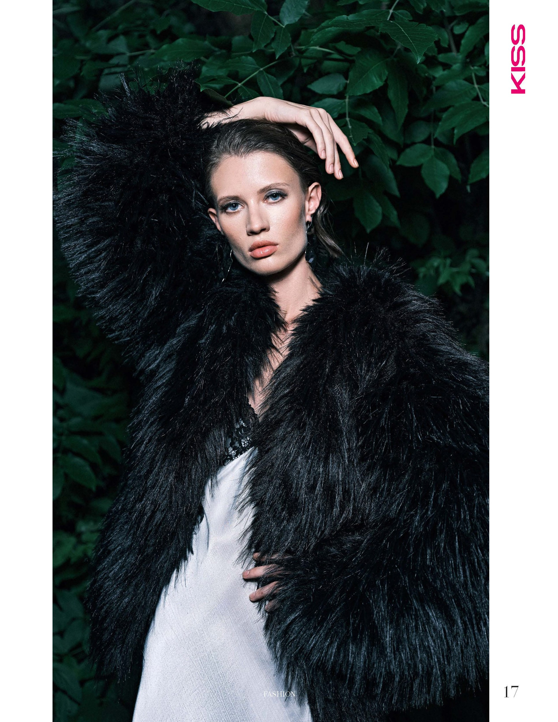 Sonya for Kiss Magazine. Фотограф Алексей Янбаев