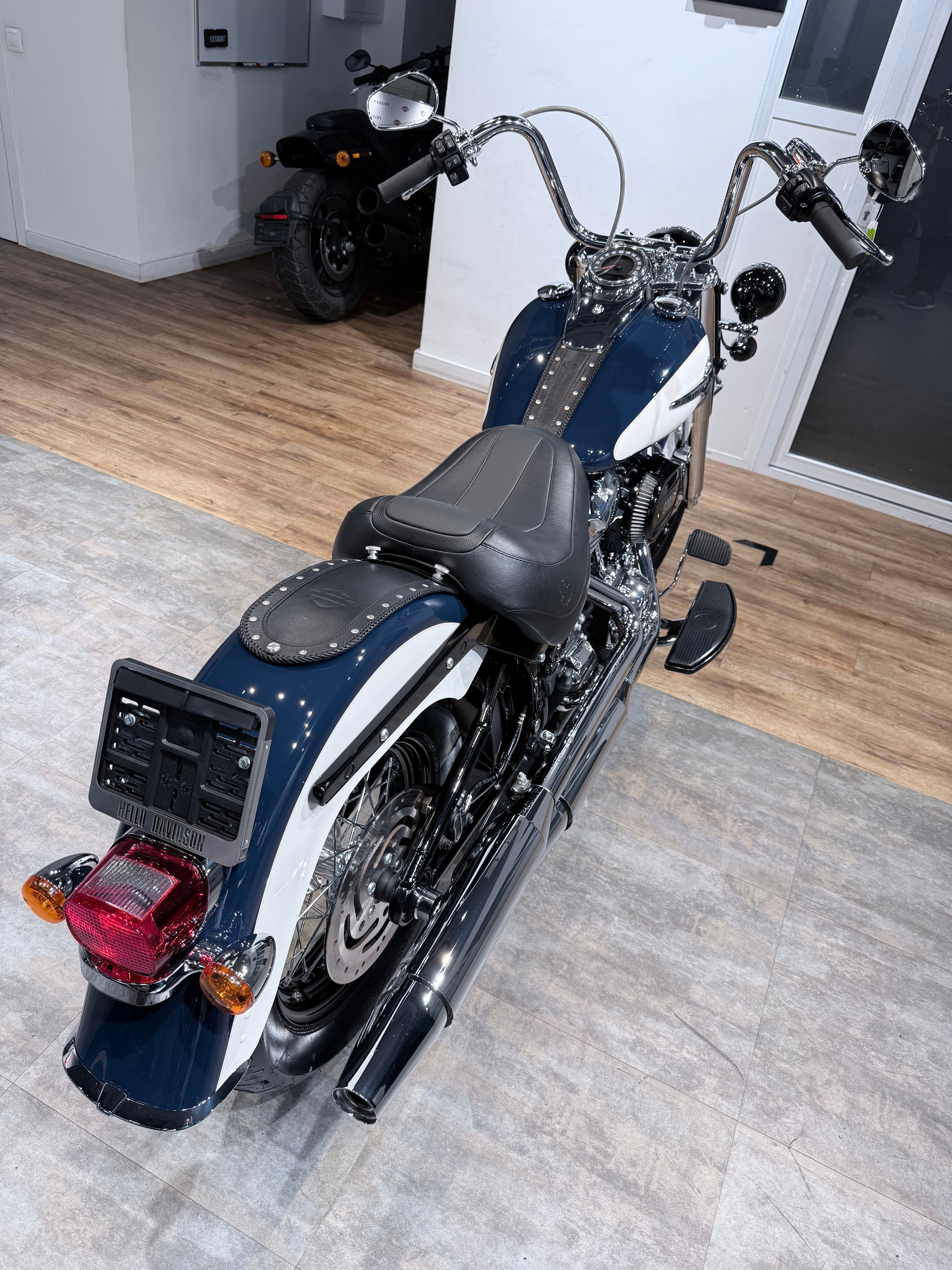 114 Heritage NEW (Billiard Blue & White). Hello Davidson, Москва. Только хорошие мотоциклы…