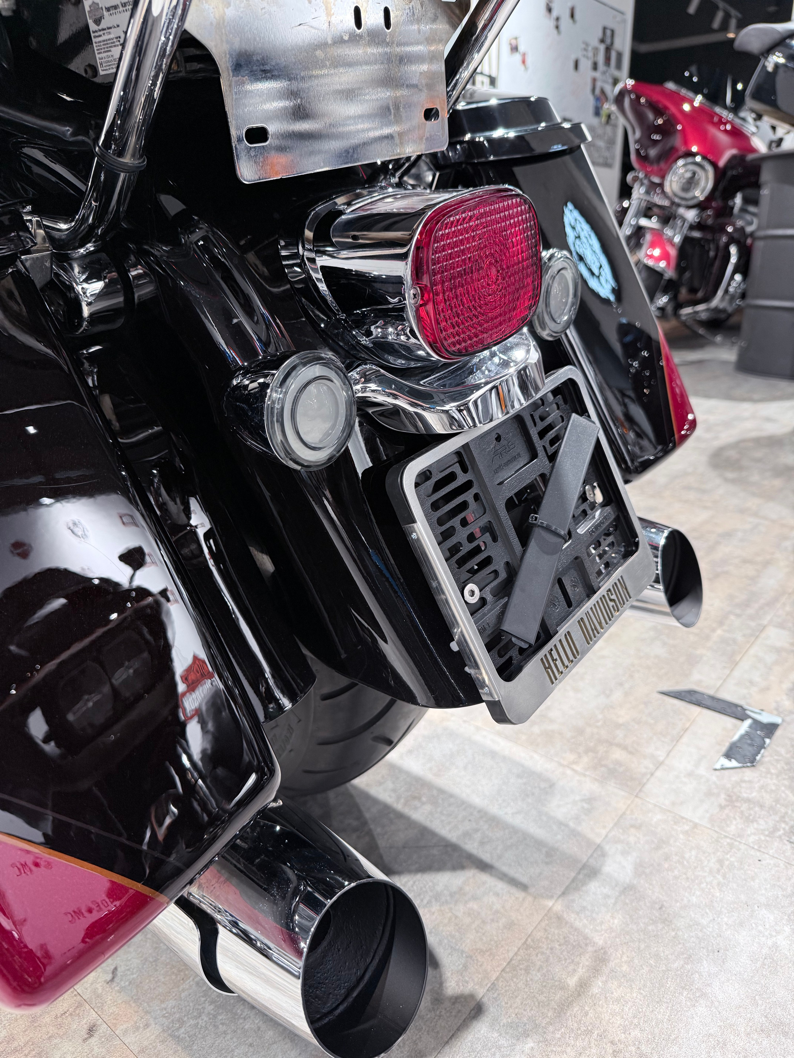 CVO Limited 110 (Exclusive Black Ember & Rio Red). Hello Davidson, Москва. Только хорошие мотоциклы…