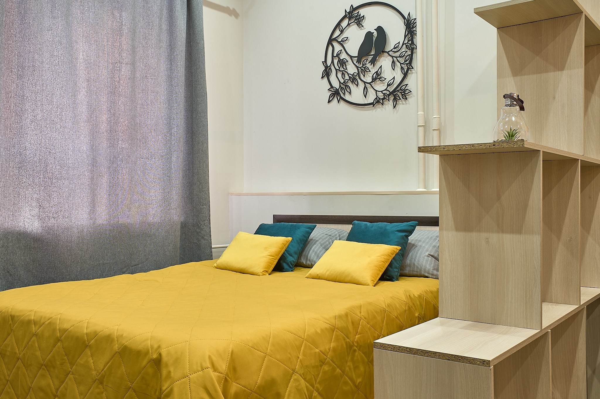 Однушка для посуточной сдачи. Заказчик — АН «Борисов». Главная