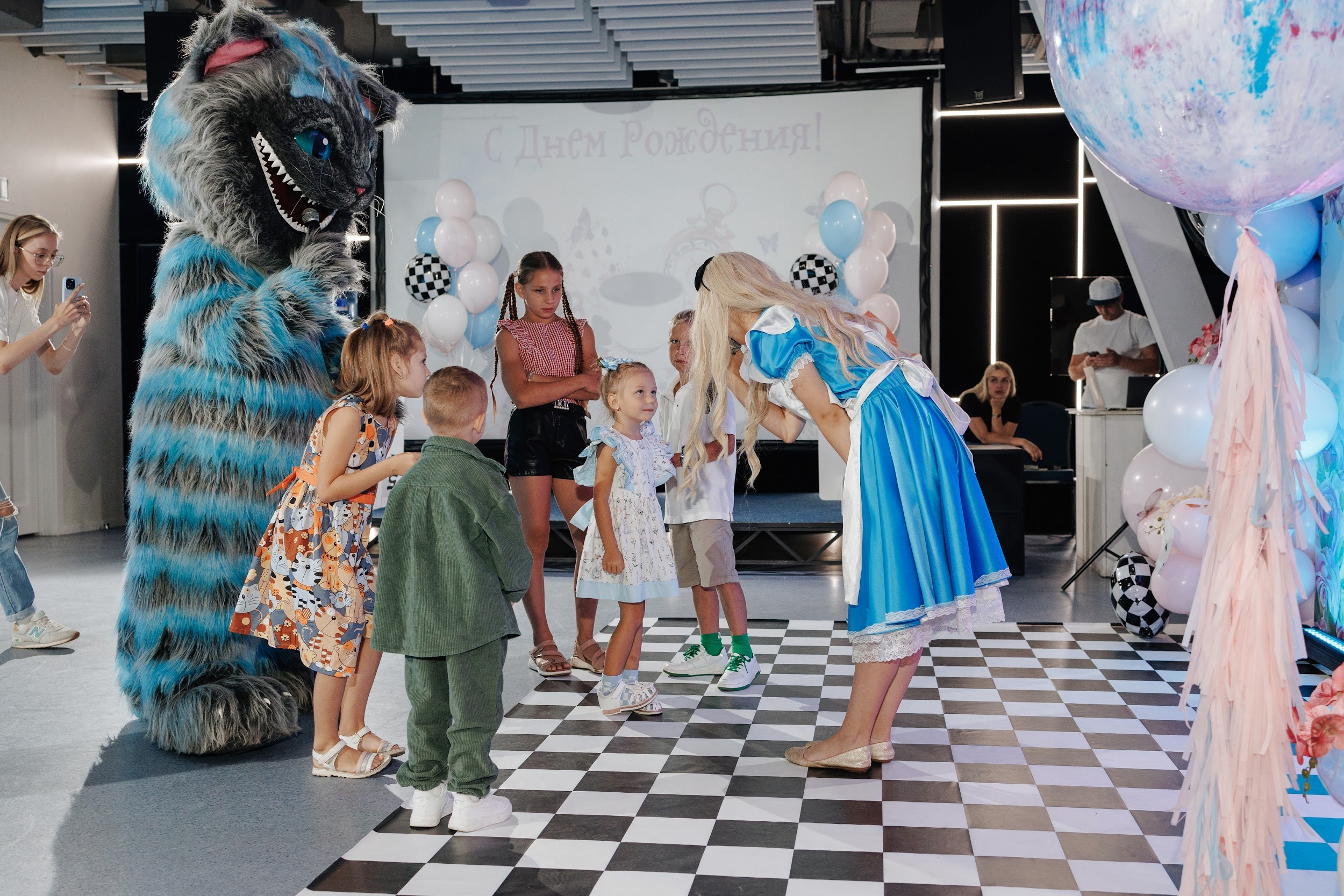 Alice in Wonderland. Свадебный и репортажный фотограф в Воронеже Сергей Максимов