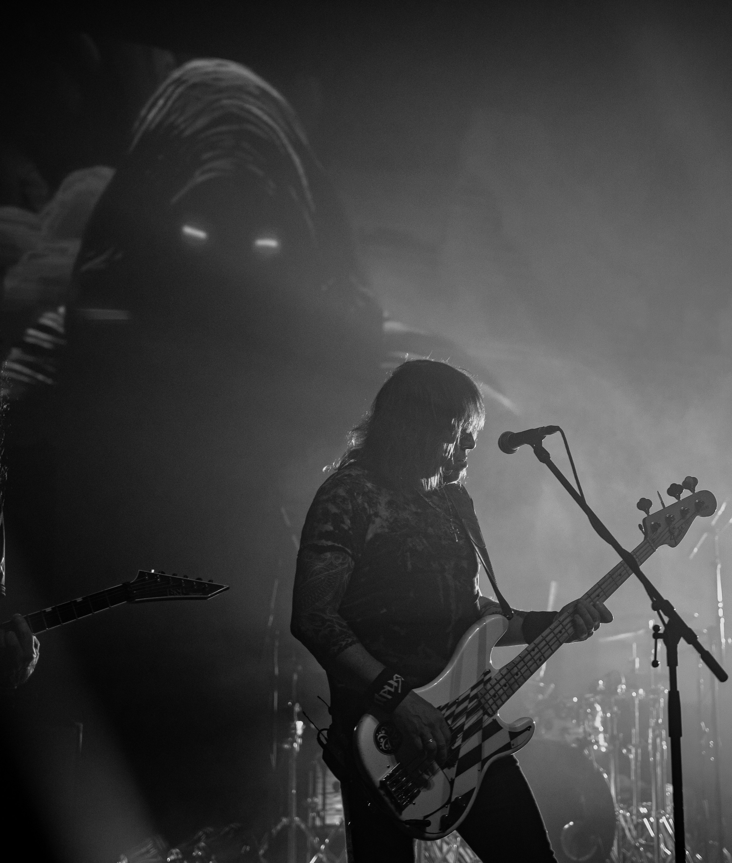 Ария. Фотограф. г. Южно-Сахалинск. Олег Толстов