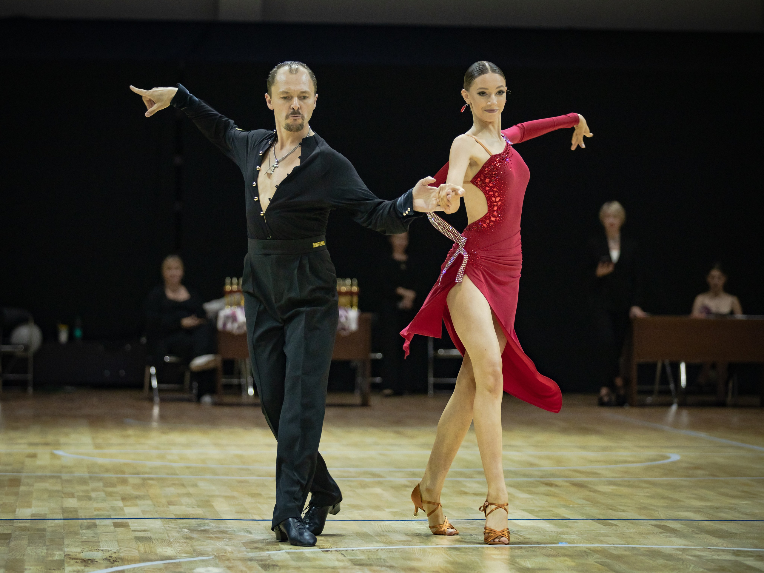 Региональный турнир по танц. спорту. Фотограф. г. Южно-Сахалинск. Олег Толстов