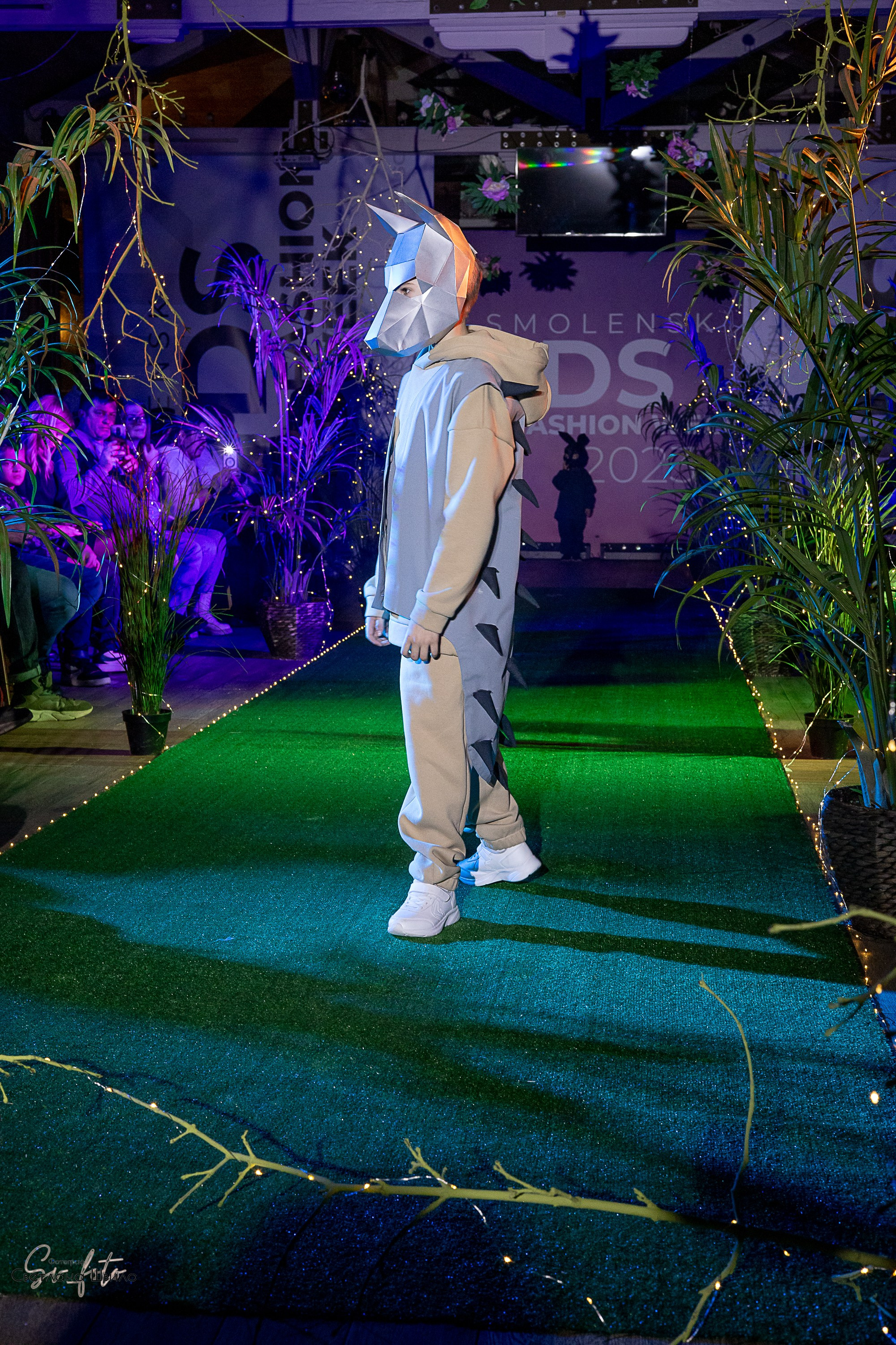 Smolensk Fashion Week_показы_ДЕНЬ 3_ФИНАЛ_Алиса в стране чудес. Главная