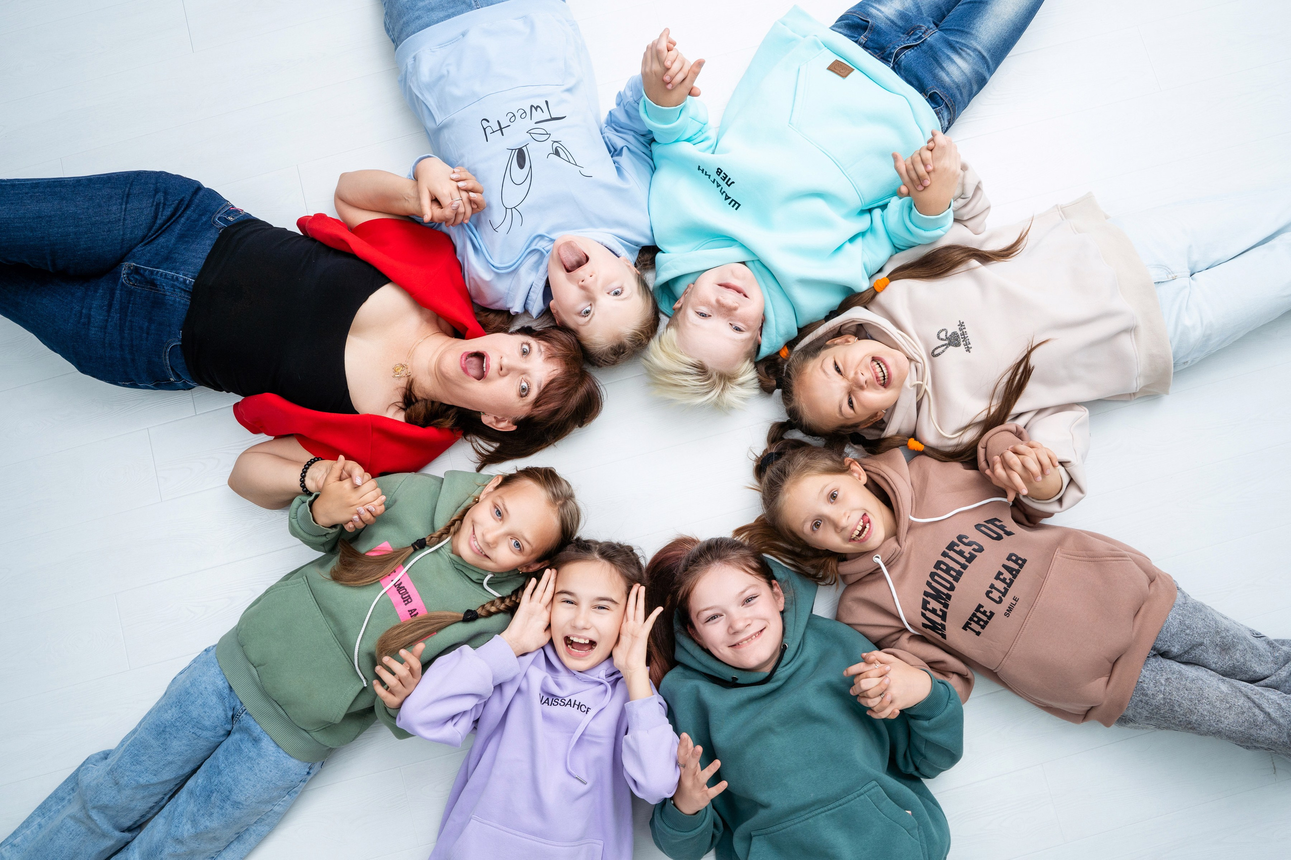 Стиль Рисунки. Выпускные альбомы Нижнекамск Набережные Челны Фотостудия Небо