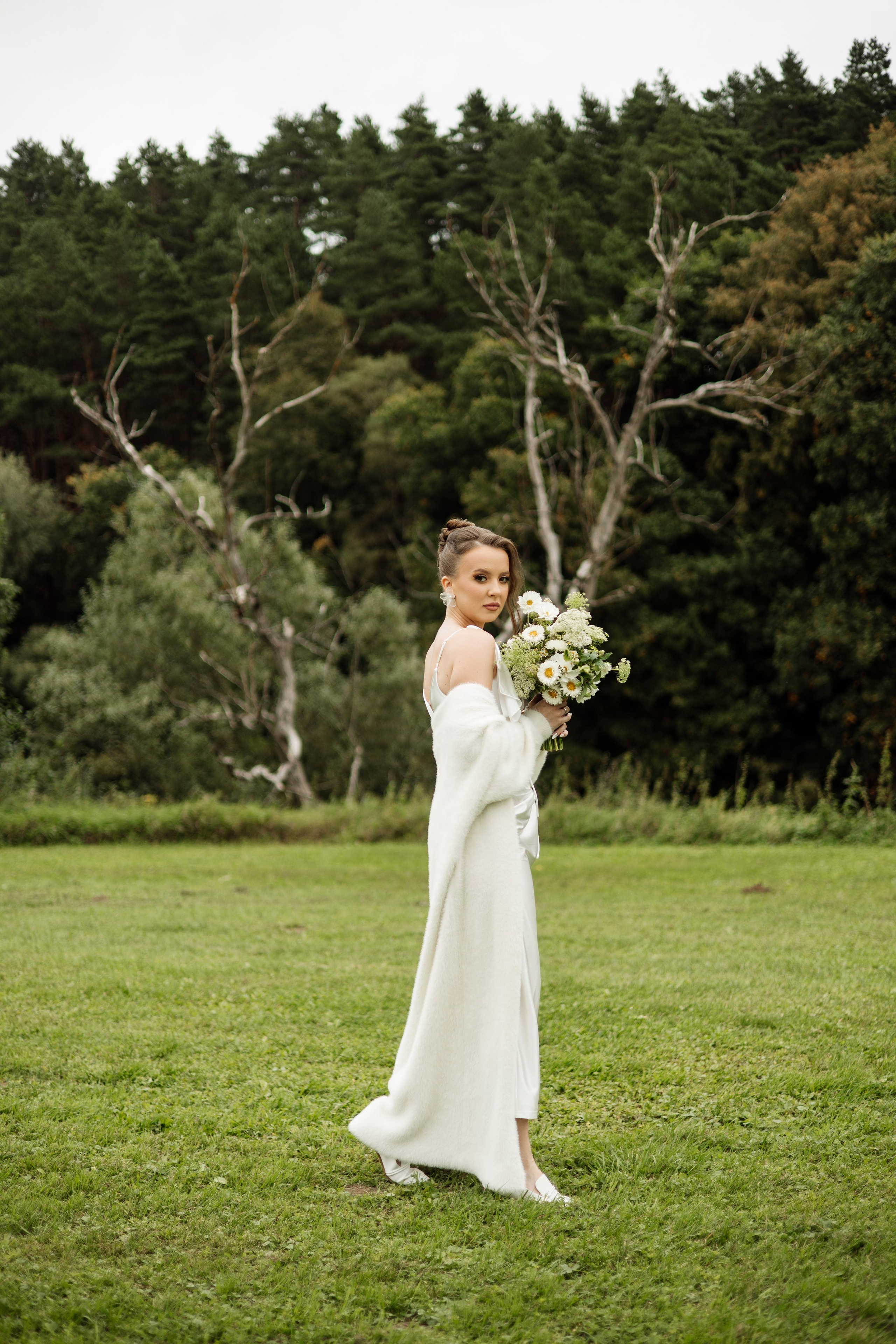 Артём и Вероника pine river. Nikolpinhasova