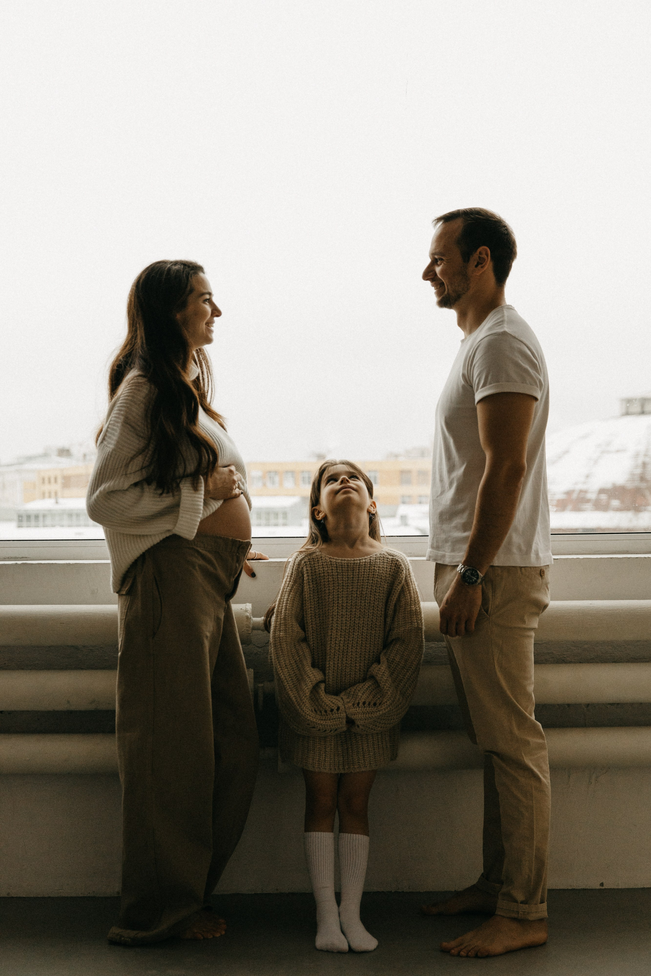 Лера, Момчил, Ники. Главная