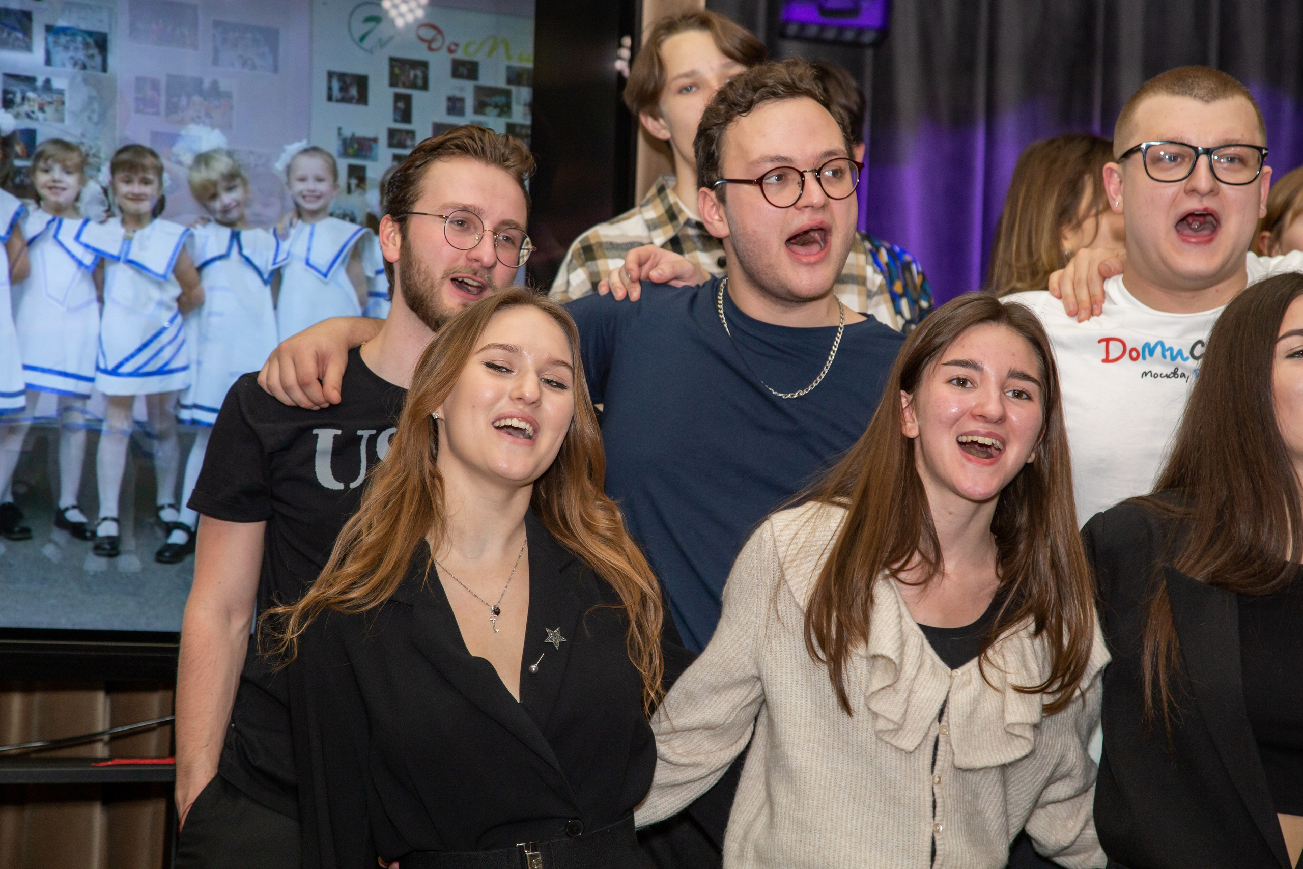 Репортажная съёмка для Домисольки на новый год. «Студия DRONAVT`s» — видеосъёмка и фотография г. Москва