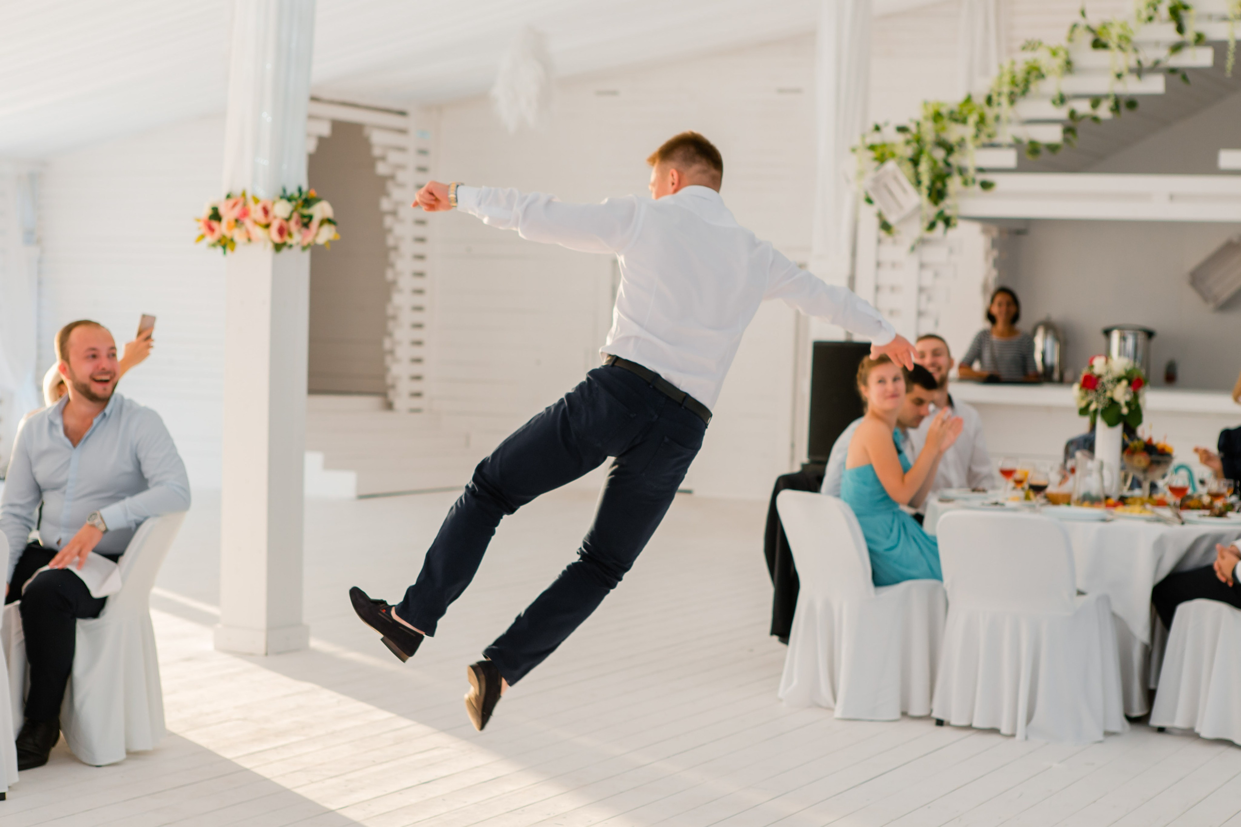 Денис и Ксения. Видеосъемка и фотосъемка свадеб. Фотограф и оператор на свадьбу. Видеосъемка подкастов, собственная видео-фотостудии. Предметная фотосъемка