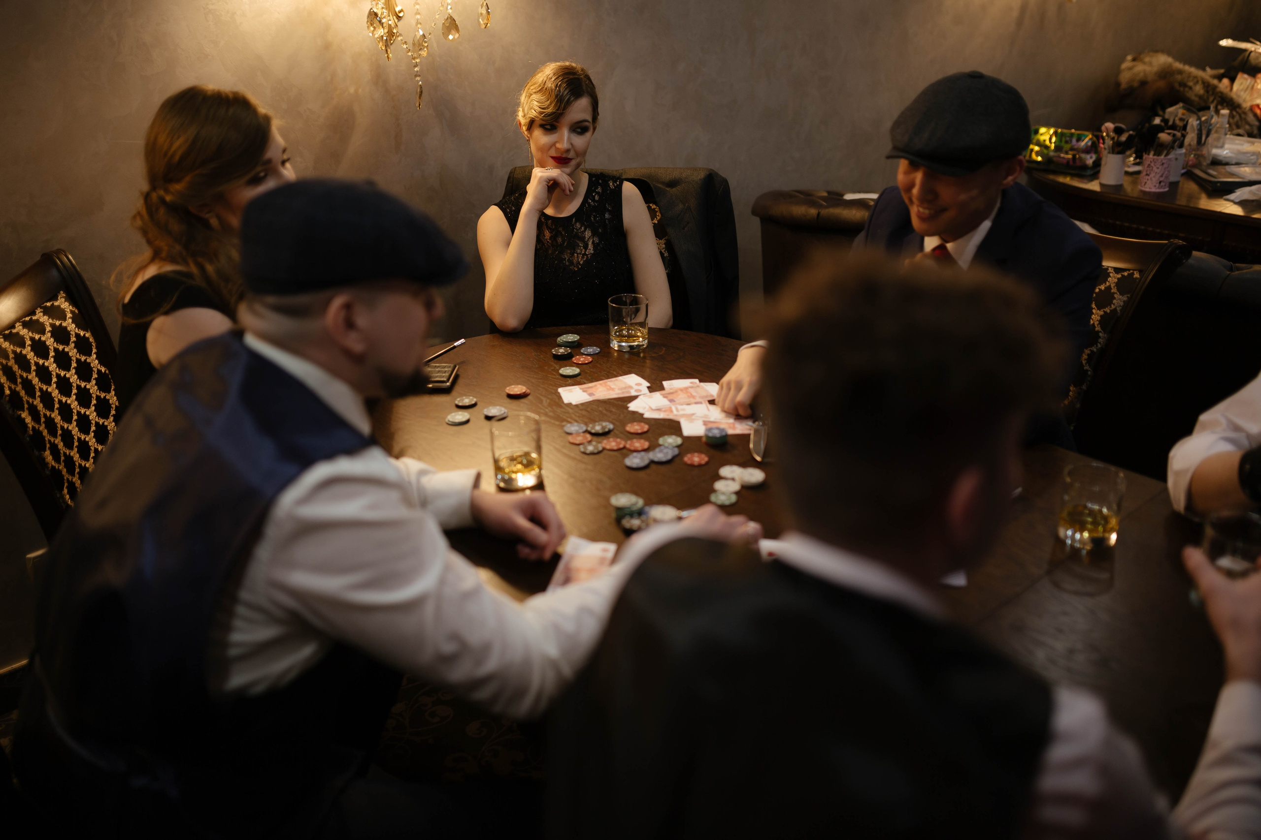 Сходка по Острым козырькам. Портретный фотограф в Симферополе Екатерина Аляпина