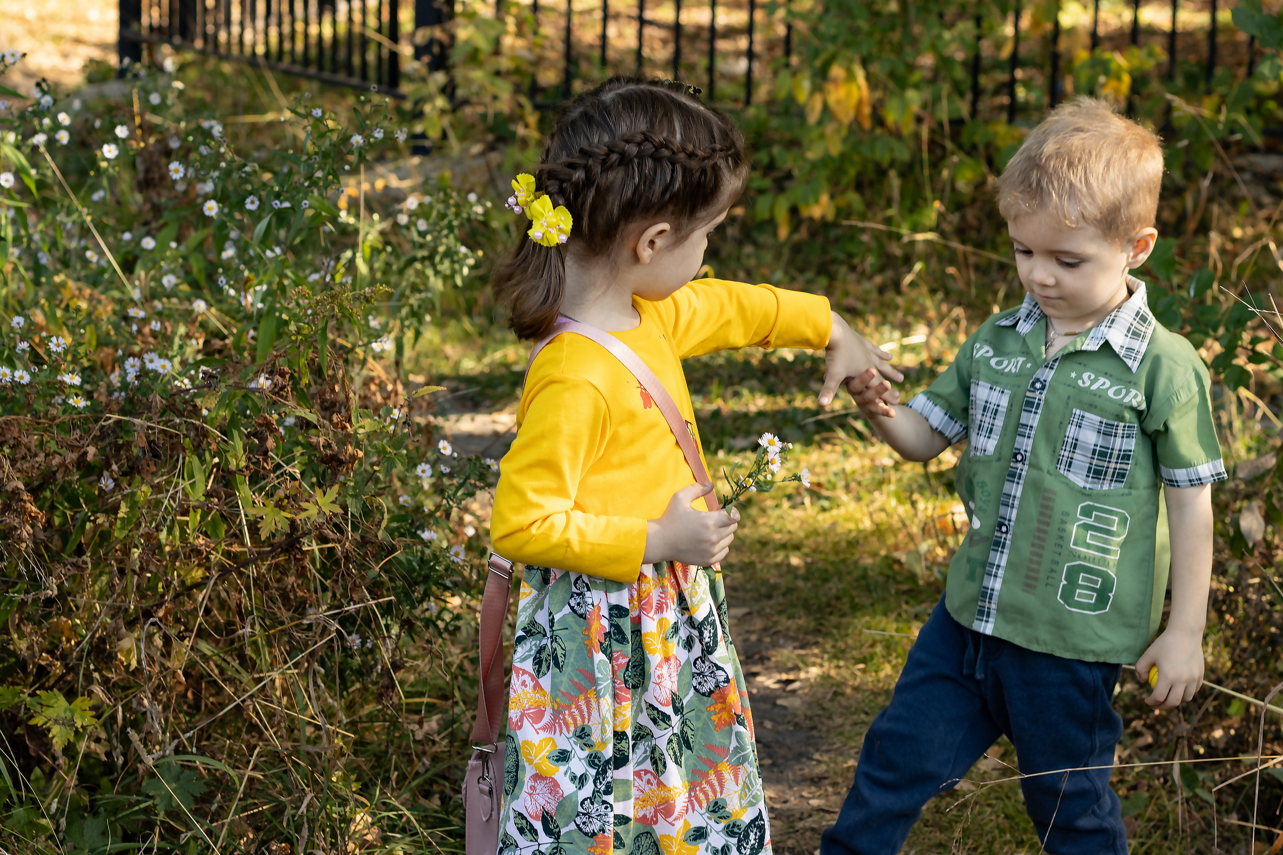 Саша и Маша лесная прогулка. Главная