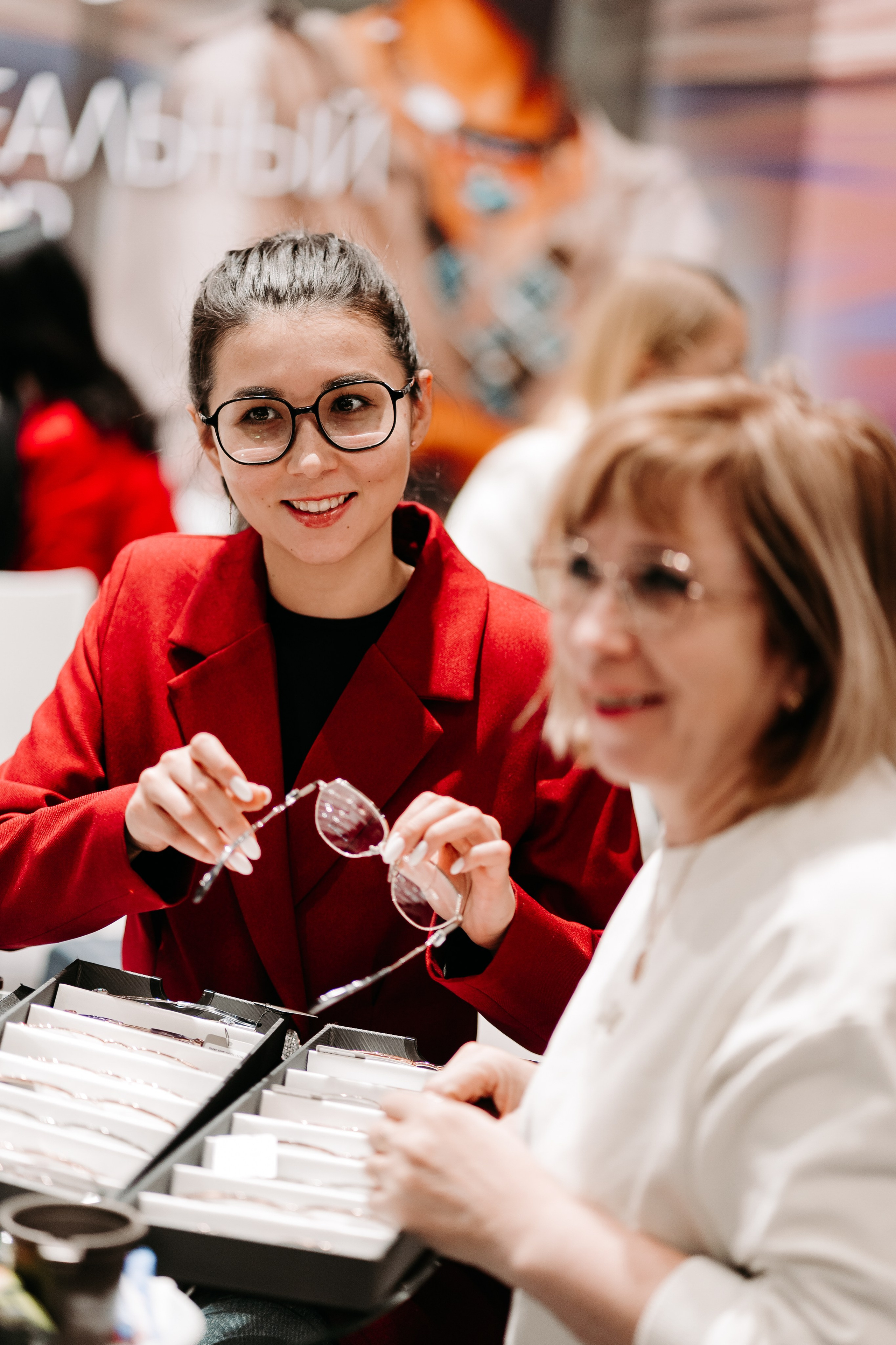 Оптическая_выставка. Репортажный и свадебный фотограф в Москве Рая Небогатова