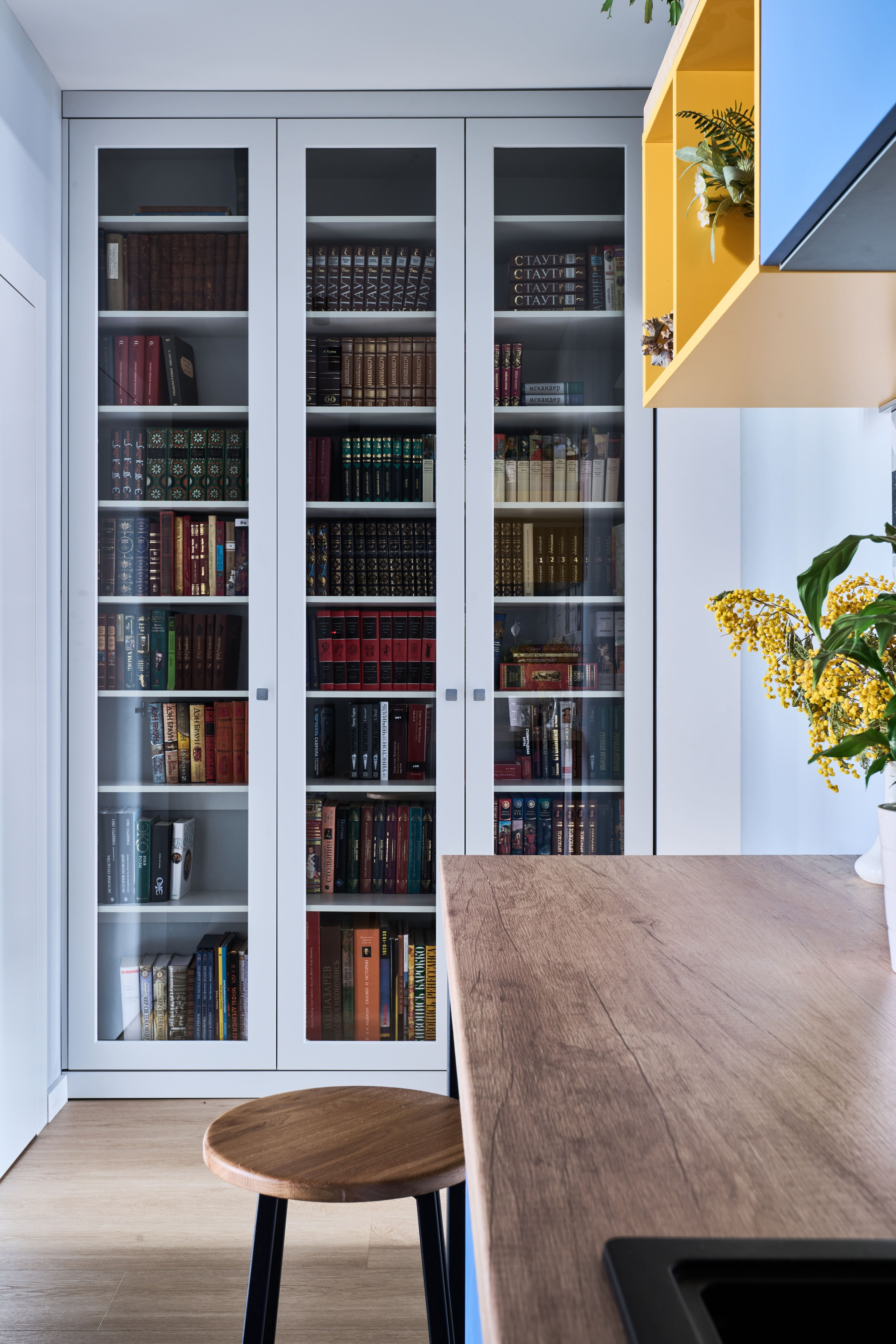 На улице Юных Ленинцев. Никита Хохловский фото и видео продакшн