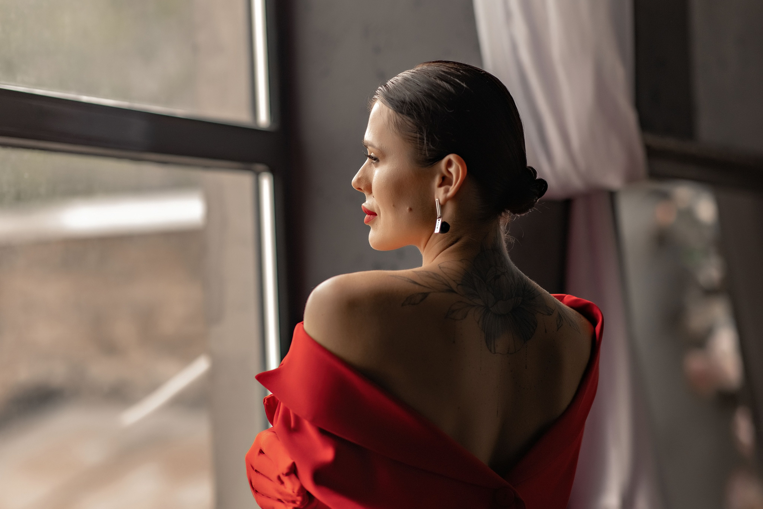 Женский портрет. Фотограф-стилист Крым Прокат одежды в Крыму. Фотосессии в Крыму