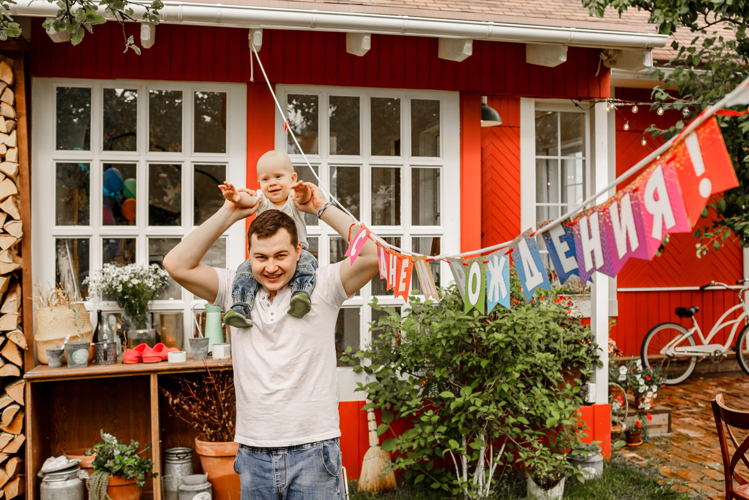 Семейная фотосессия в загородном доме. Свадебный фотограф Кирилл Белый