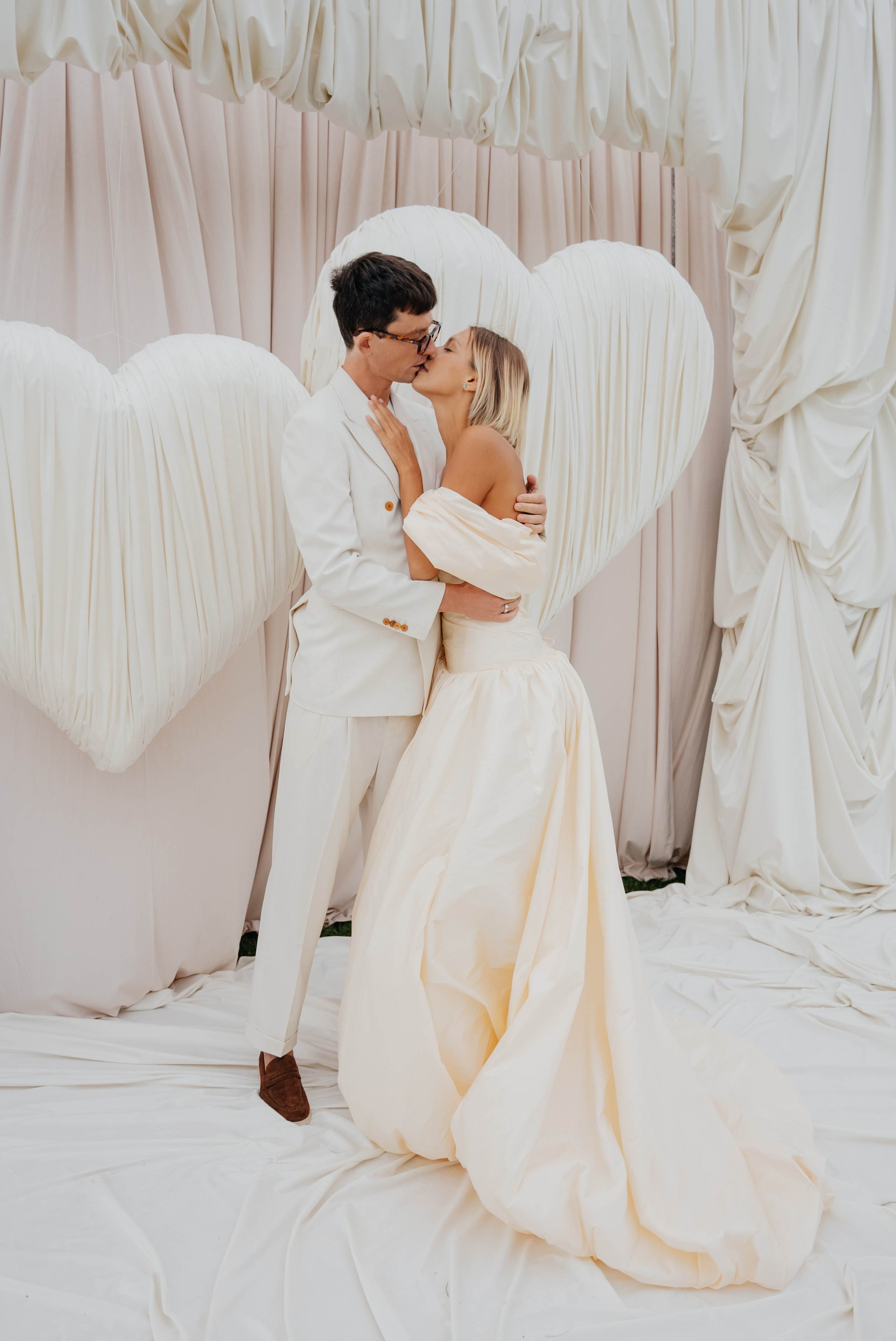 WEDDING. Akkanatart.kz