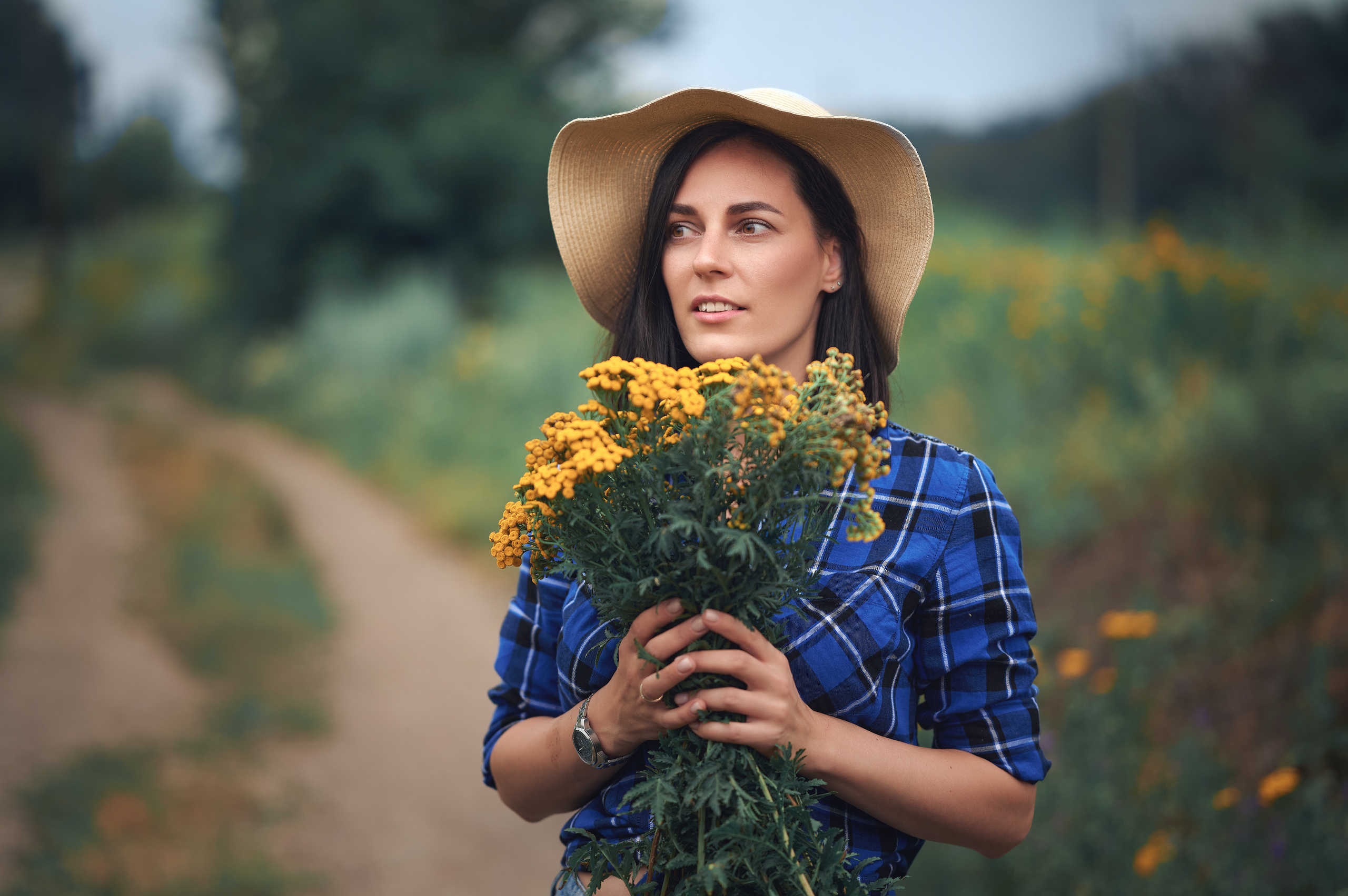В полях с Викторией. Фотограф в Донецке Говорущенко Марина
