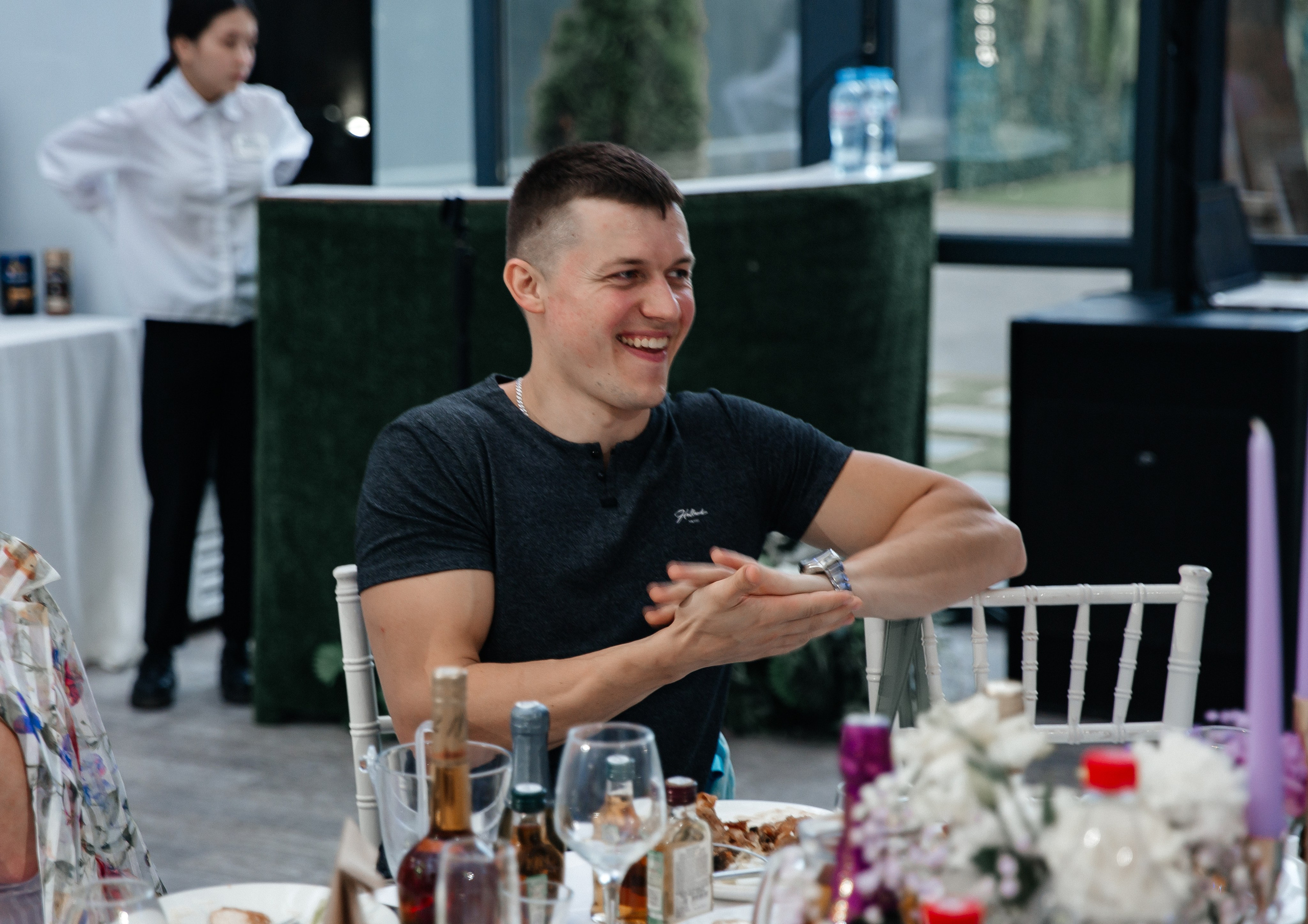 А&А — фотосессия на стадионе. Свадебный фотограф в Оренбурге Илья Володьков