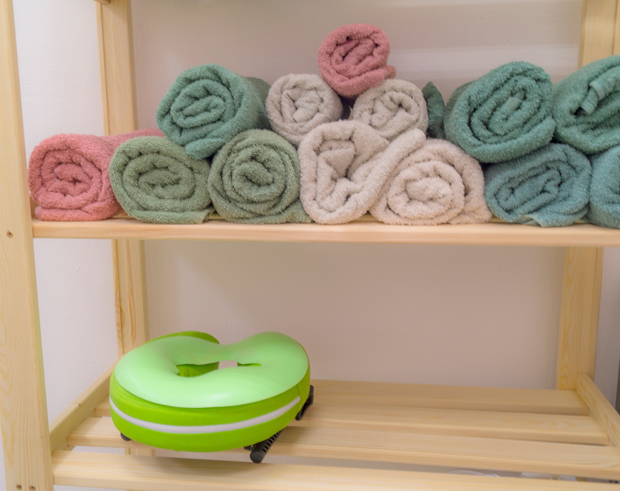 Съёмка в центре лазерной эпиляции. Интерьерный и портретный фотограф в Екатеринбурге Андрей Калинин