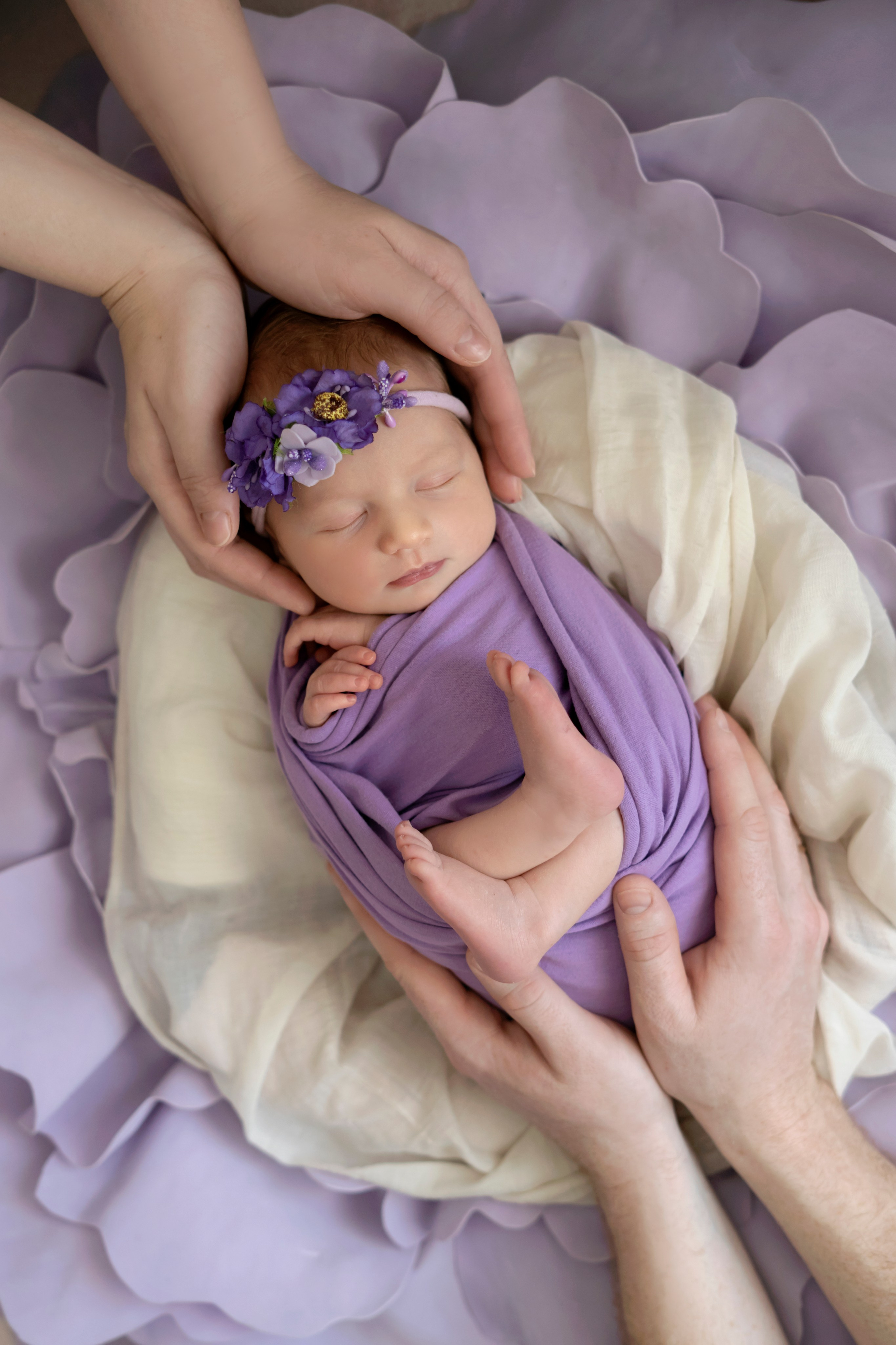 Агата. Съемка новорожденных дома. Мила Посвит Фотограф новорожденных в Тобольске