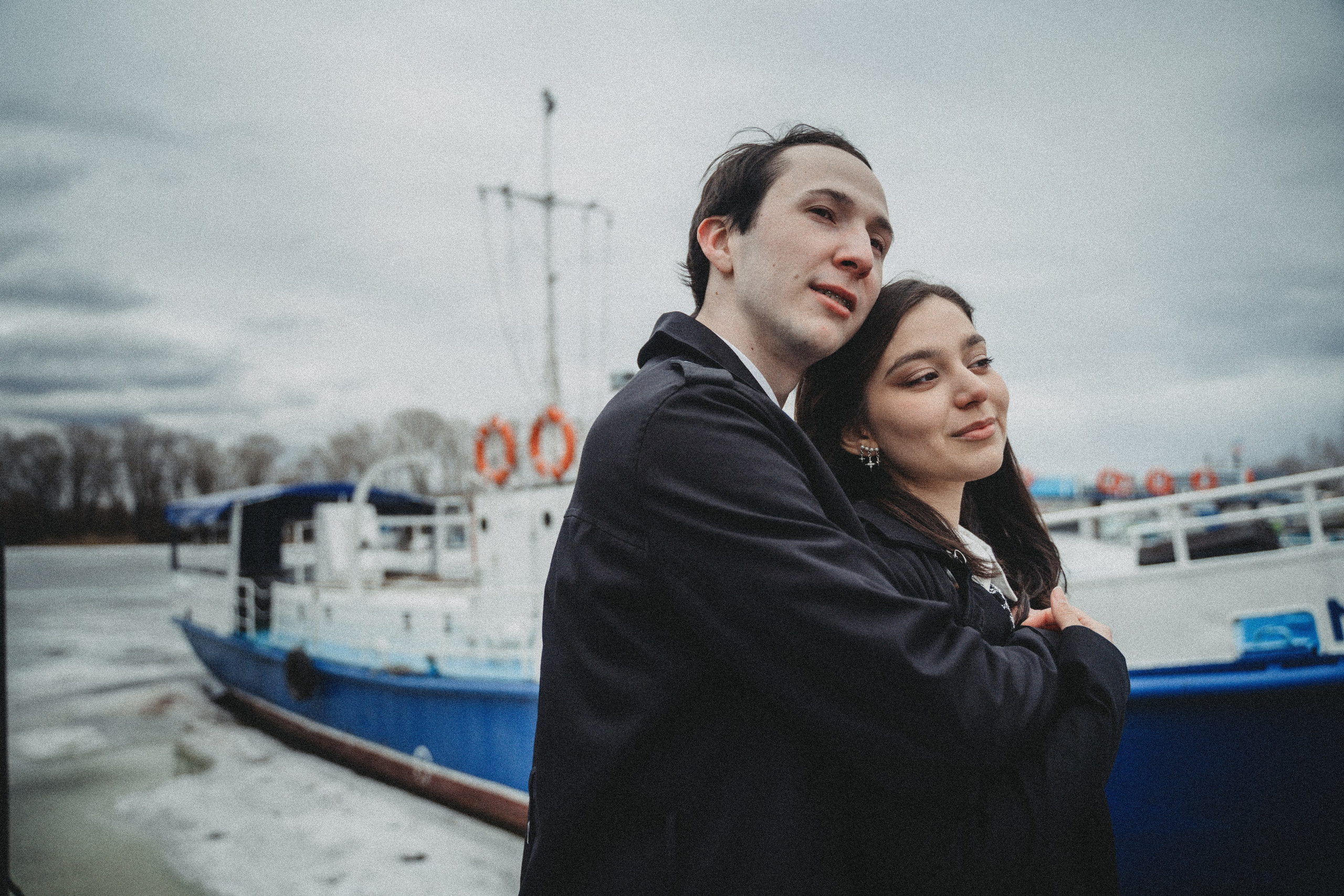 Азат и Маня. Главная