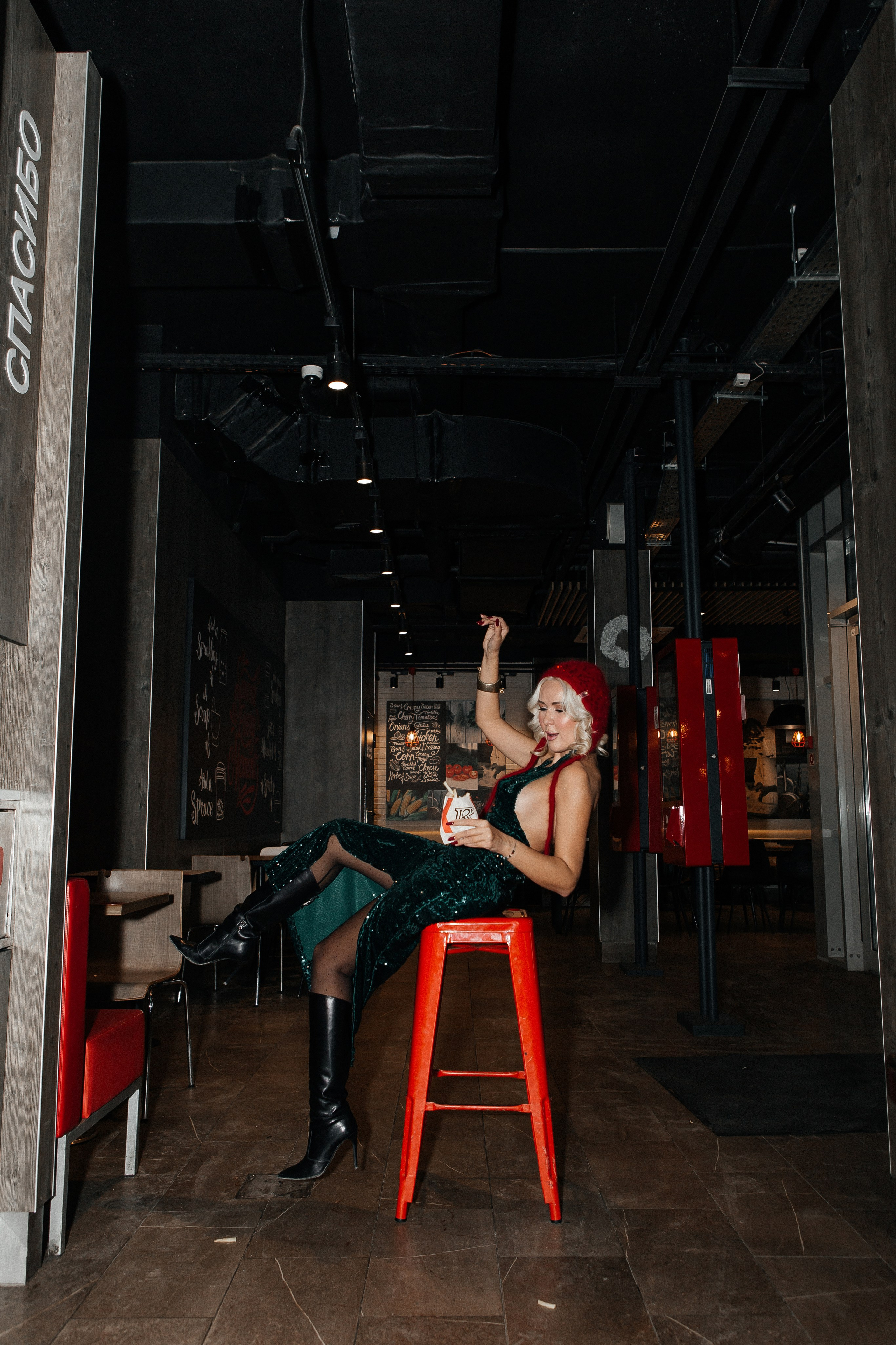 НГ в Ростикс. Контент фотограф, съемка для маркетплейсов, фуд съемка и репортажи в Новосибирске Ралия Галеева