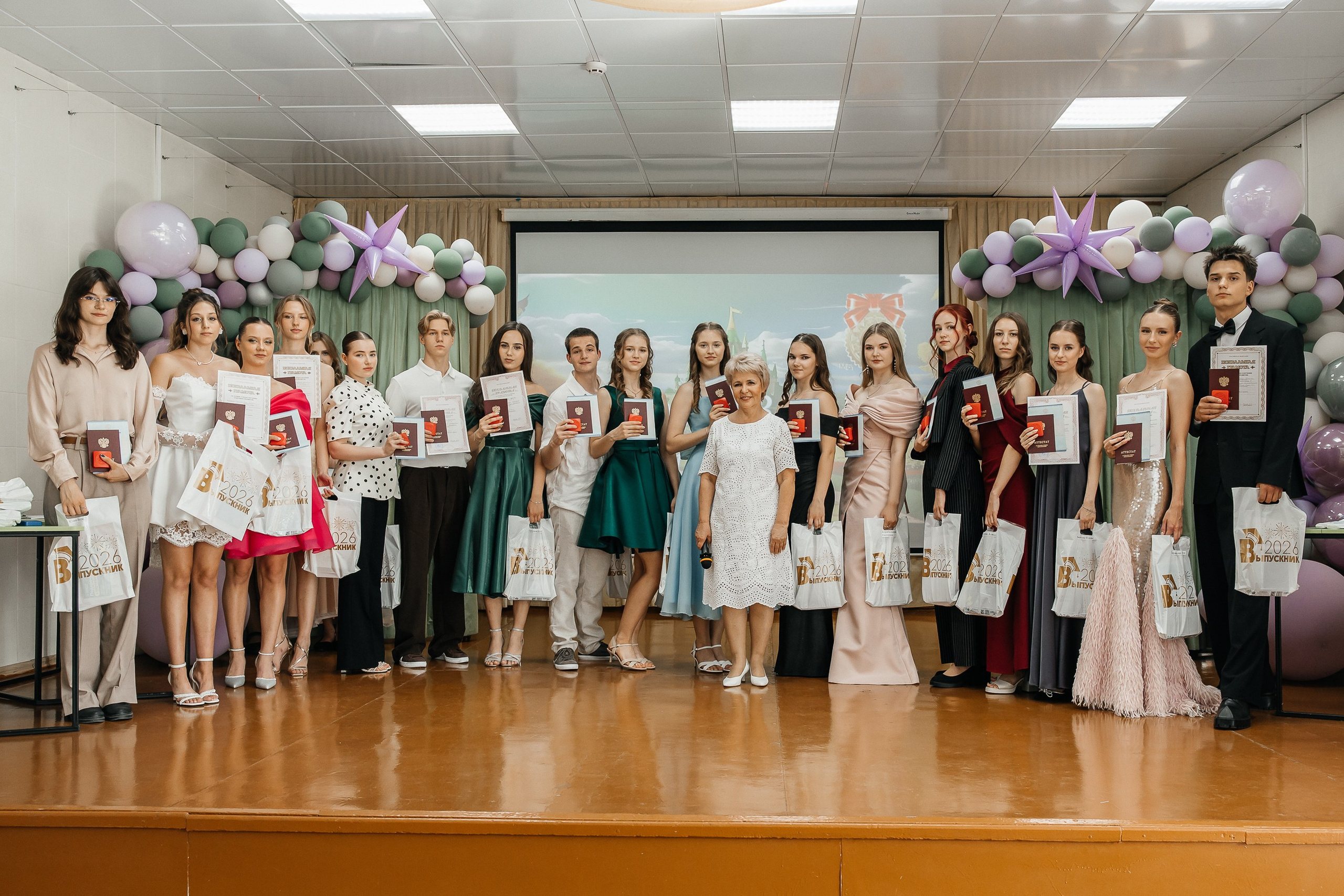 Выпускной/последний звонок. Школьный и женский фотограф в Новосибирске Оксана Чумакова