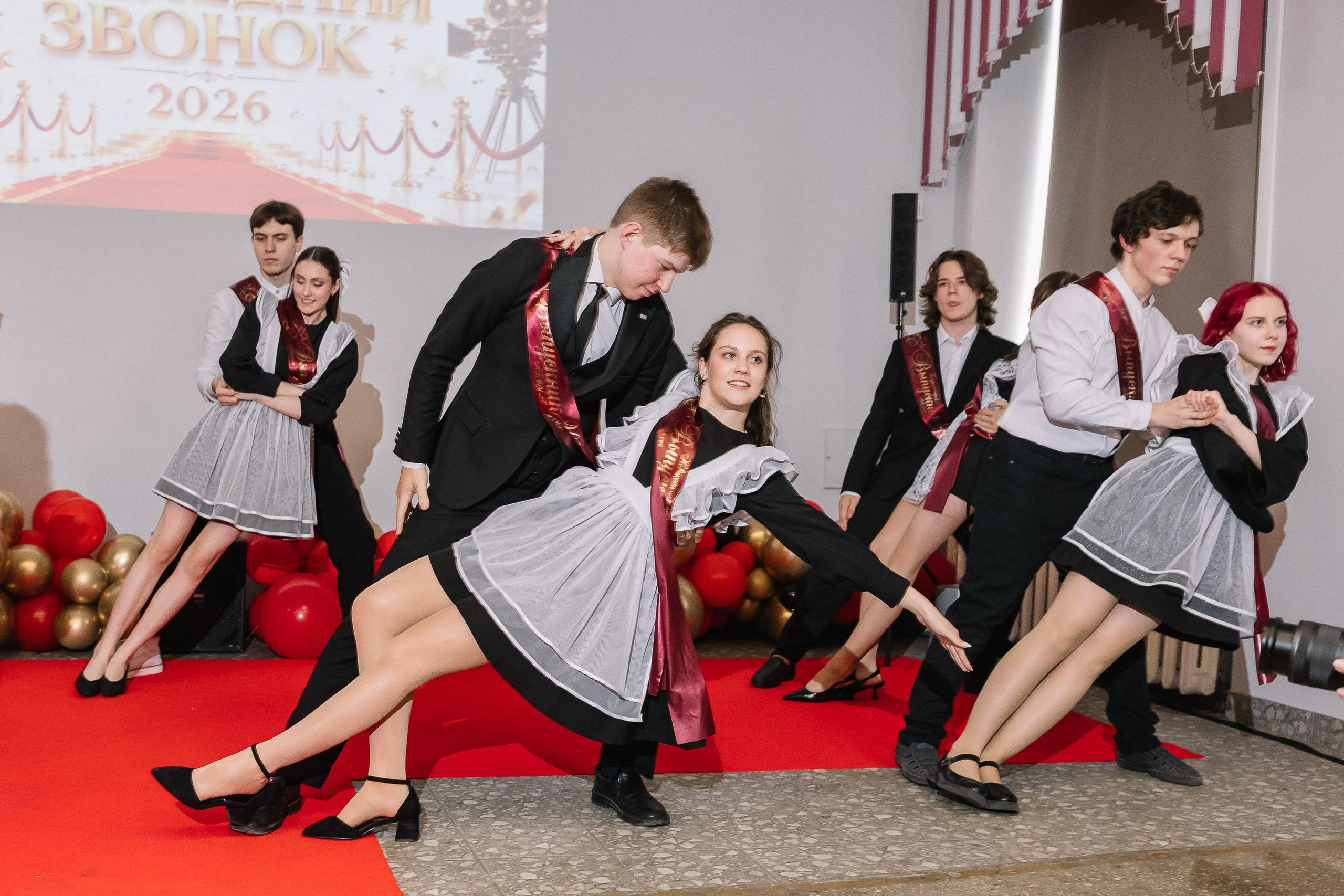 Выпускной/последний звонок. Школьный и женский фотограф в Новосибирске Оксана Чумакова