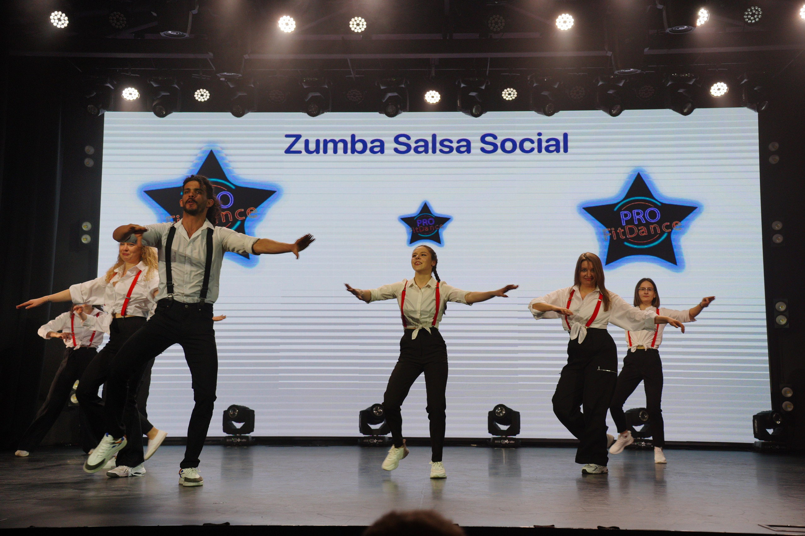 Танцевальный конкурс|Концертный зал Epicenter. Концертный и репортажный фотограф в Санкт-Петербурге Слава Пахомов