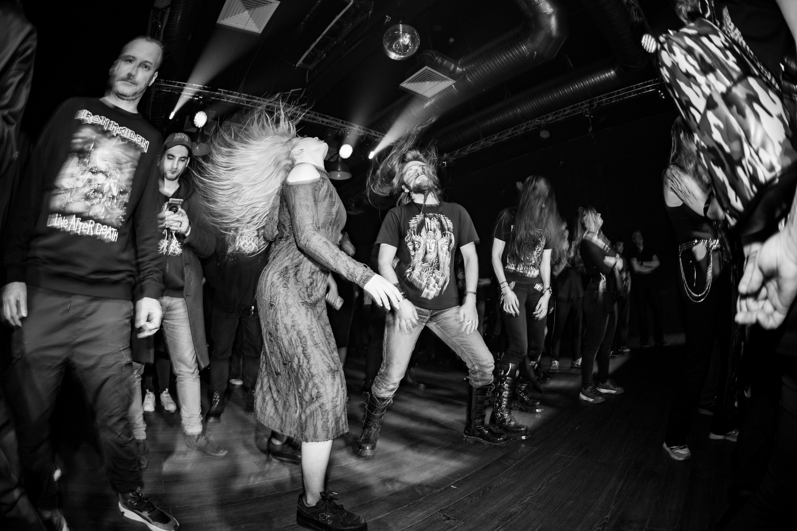 ИЛ • Minuala • Khlad|Glastonberry. Концертный и репортажный фотограф в Санкт-Петербурге Слава Пахомов