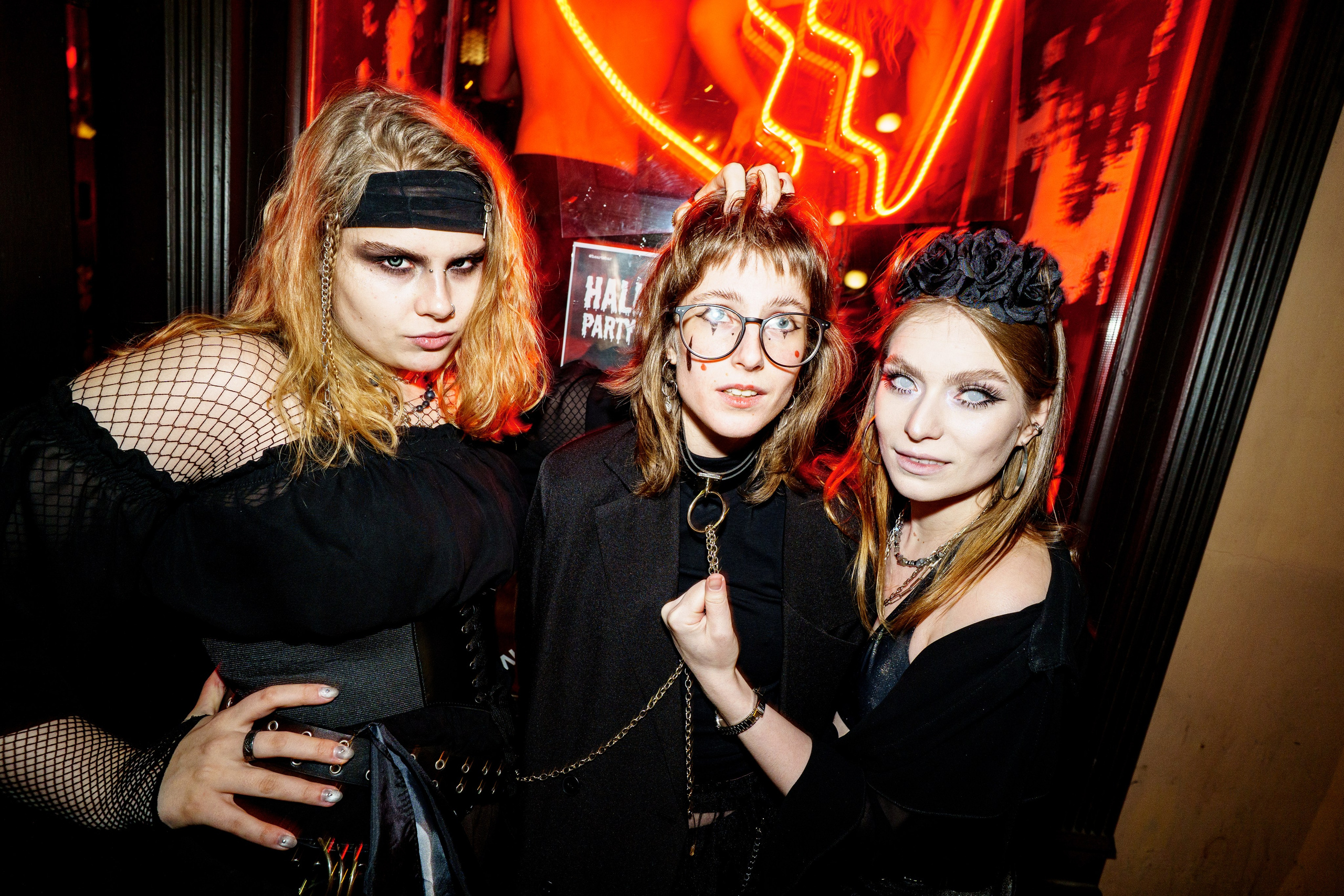 Halloween party. Бар разбитых сердец. Концертный и репортажный фотограф в Санкт-Петербурге Слава Пахомов