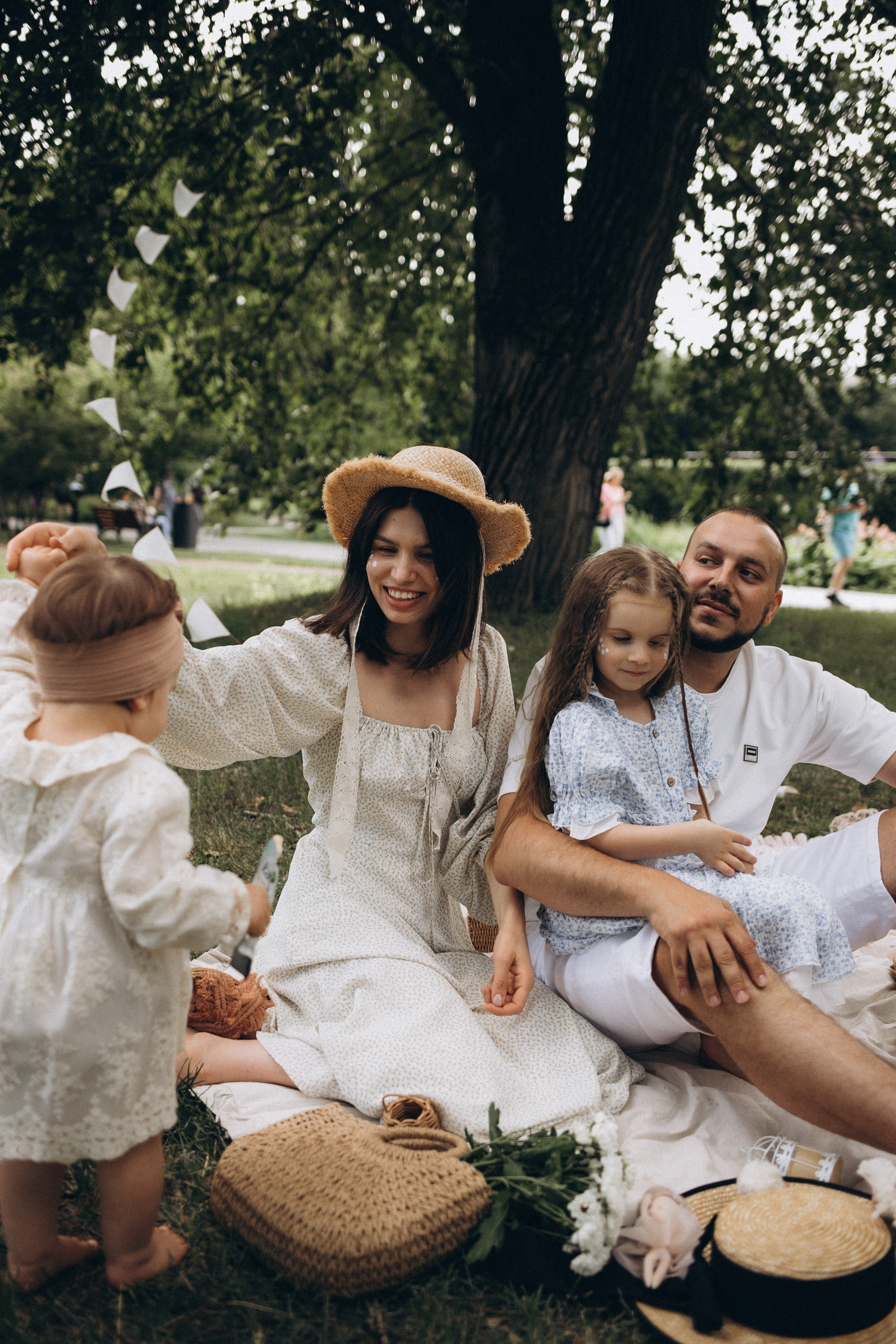 Летний семейный пикник на природе. Семейный и свадебный фотограф Анна Кожокарь