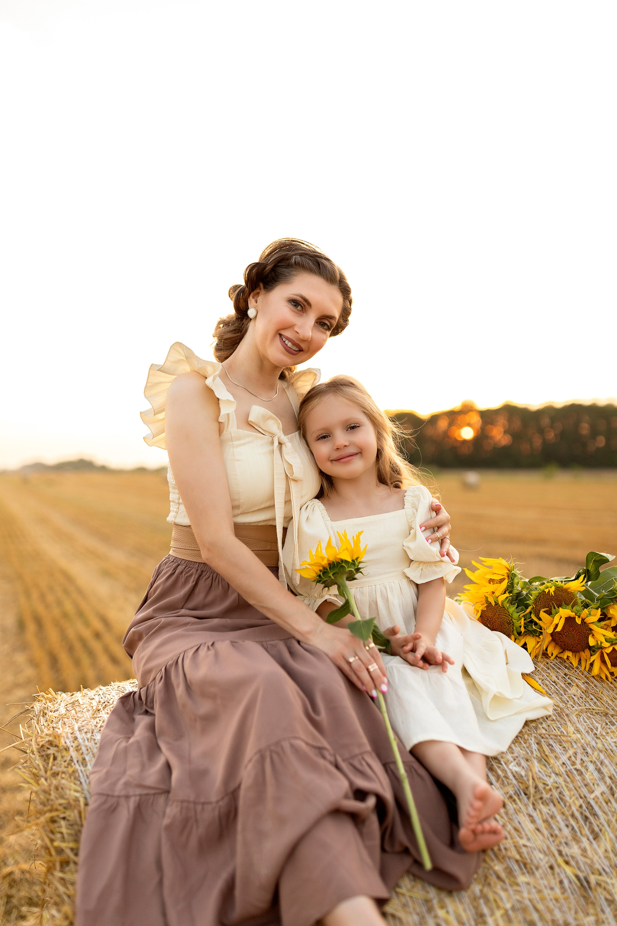 На сеновале. Настасья Перова Фотограф