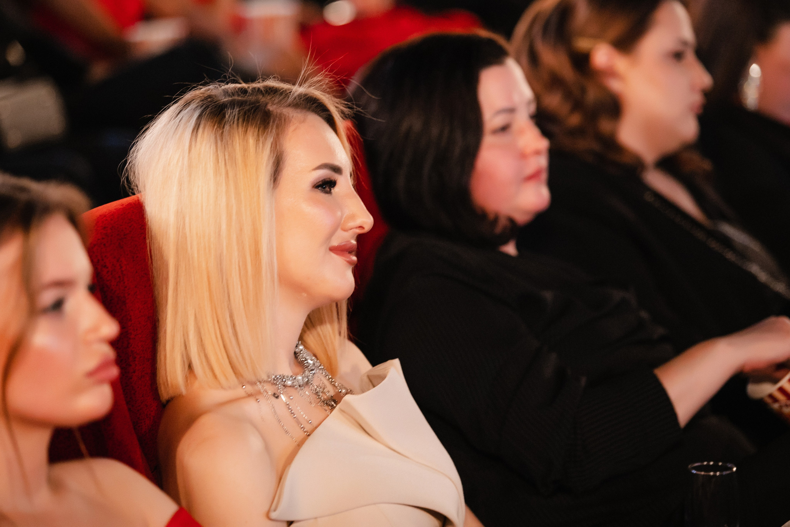 Конференция «Звезды в Вартовске». Роман Урумбаев фотограф Нижневартовск