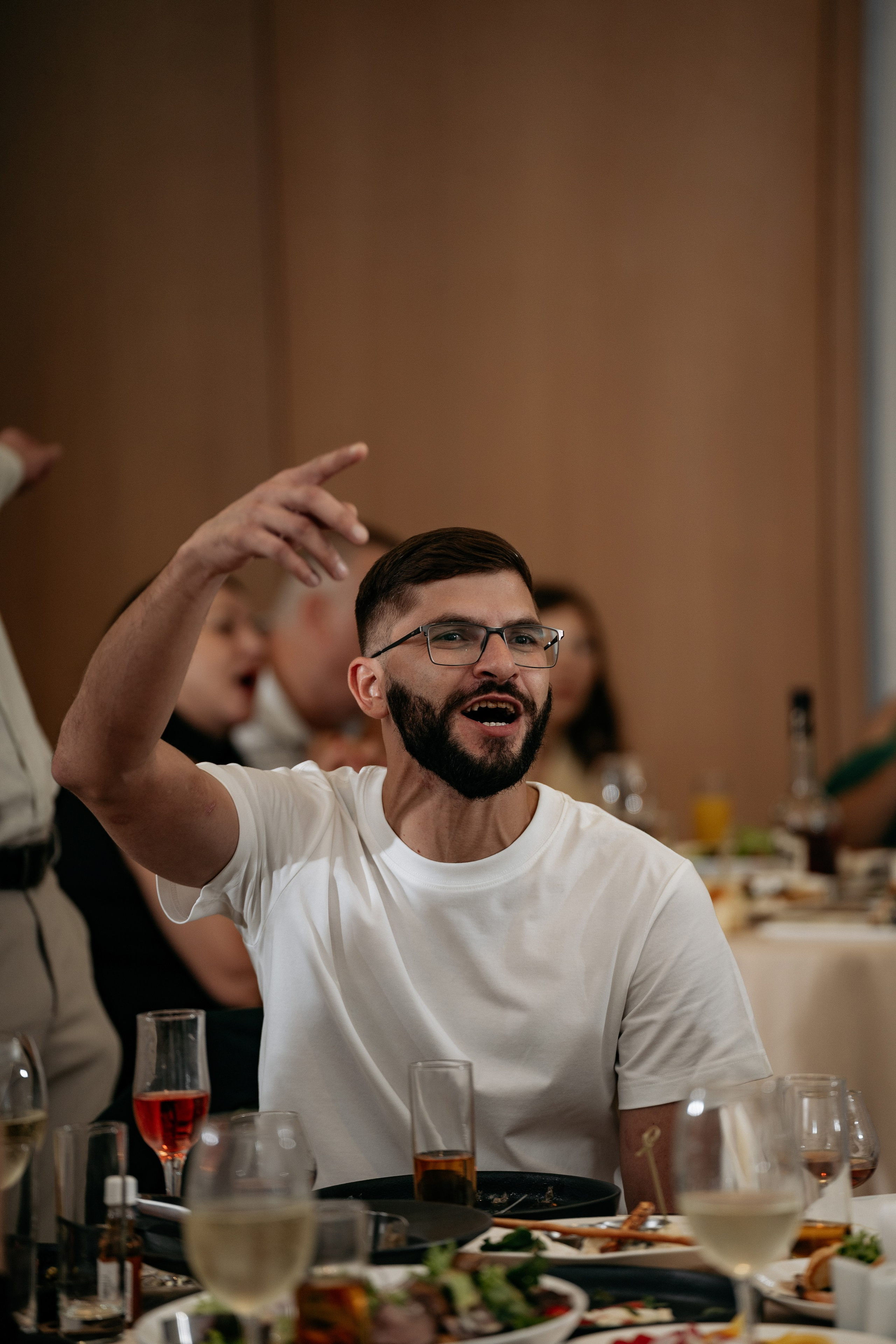 Свадебный фотограф и видеограф Новороссийск - комплекс услуг.