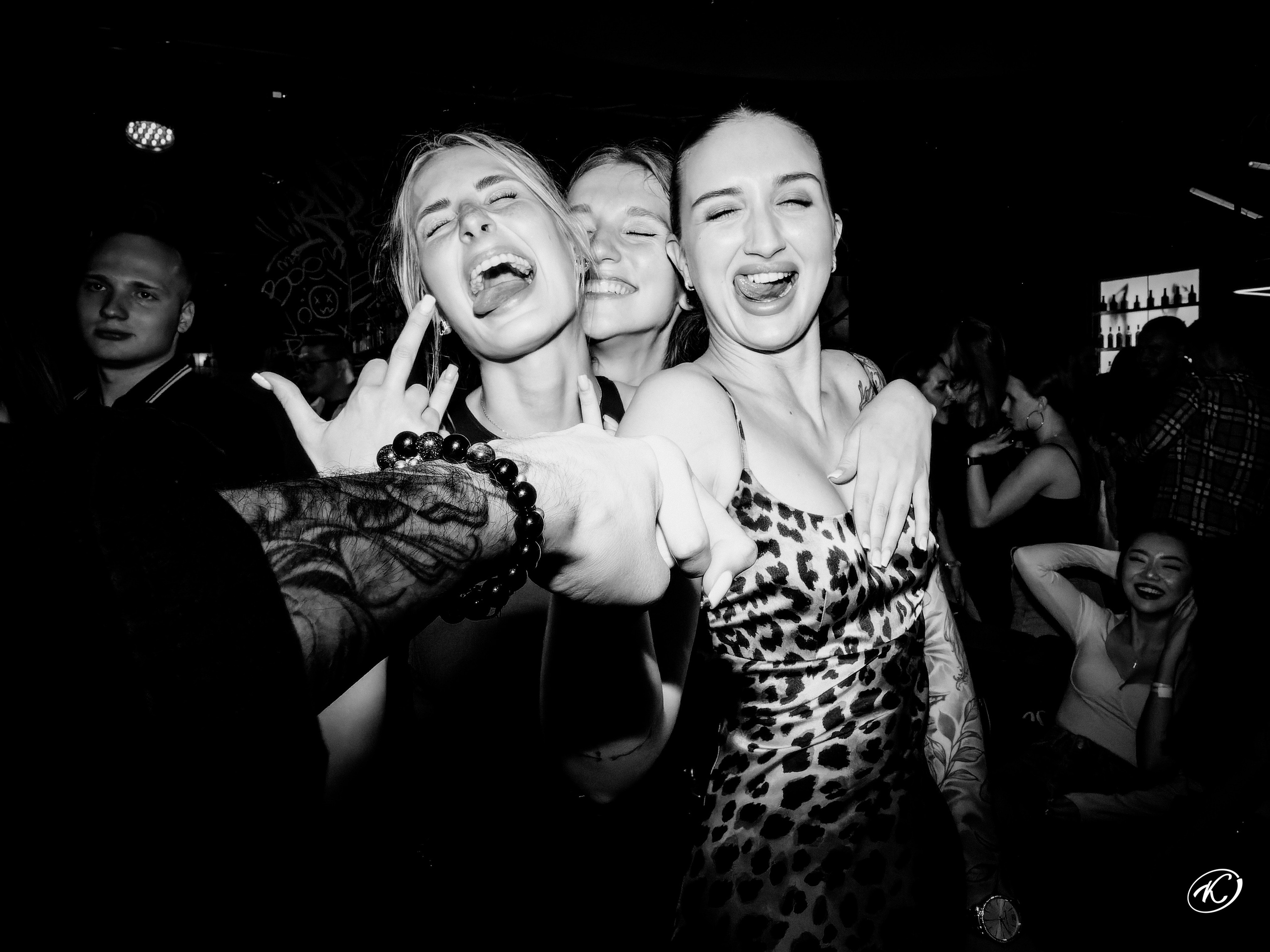 КЛУБЫ | ВЕЧЕРИНКИ. Фотограф Владивосток Ян Паклин